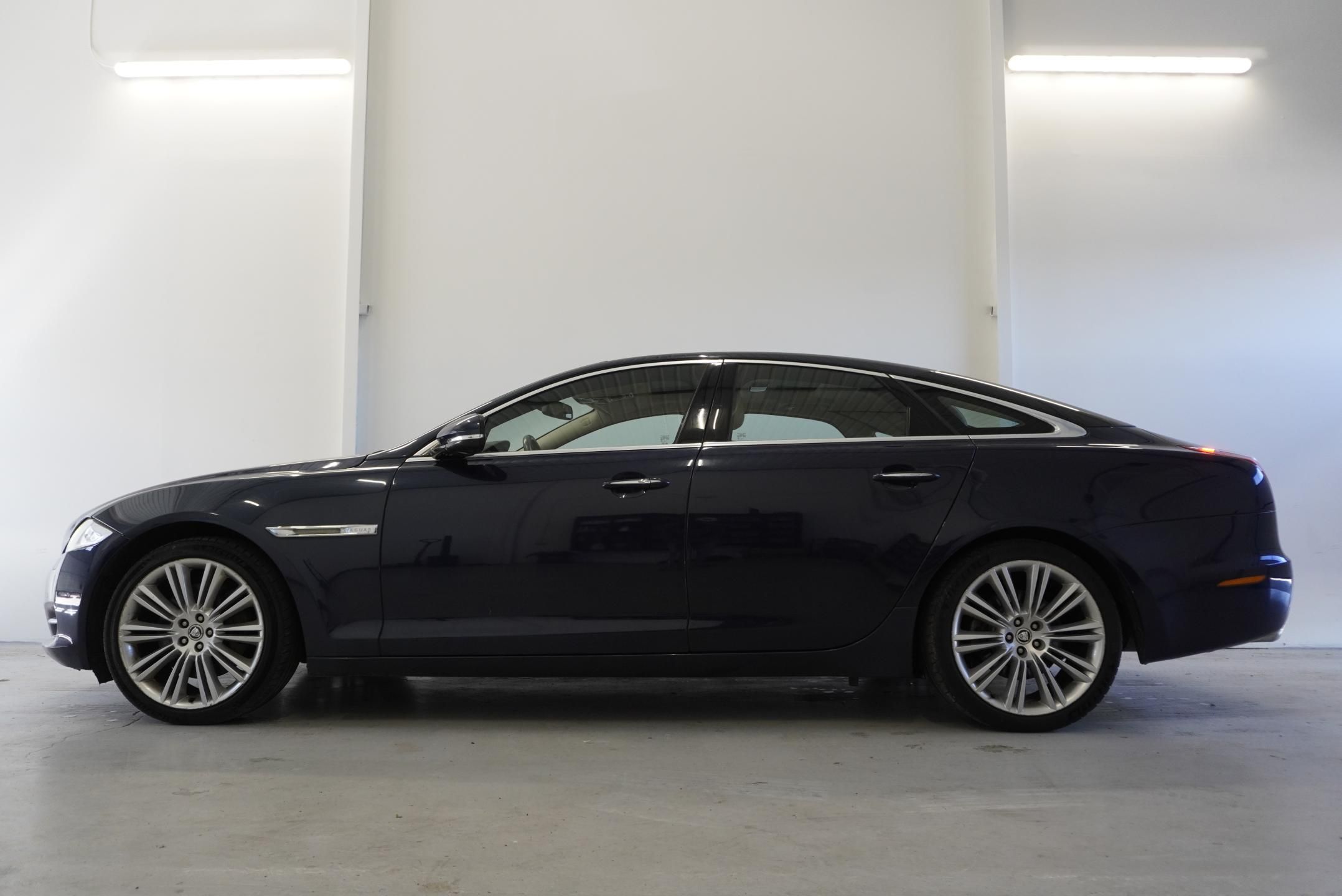 Jaguar XJ, 5.0 V8 PREMIUM LUXURY - fotka 2