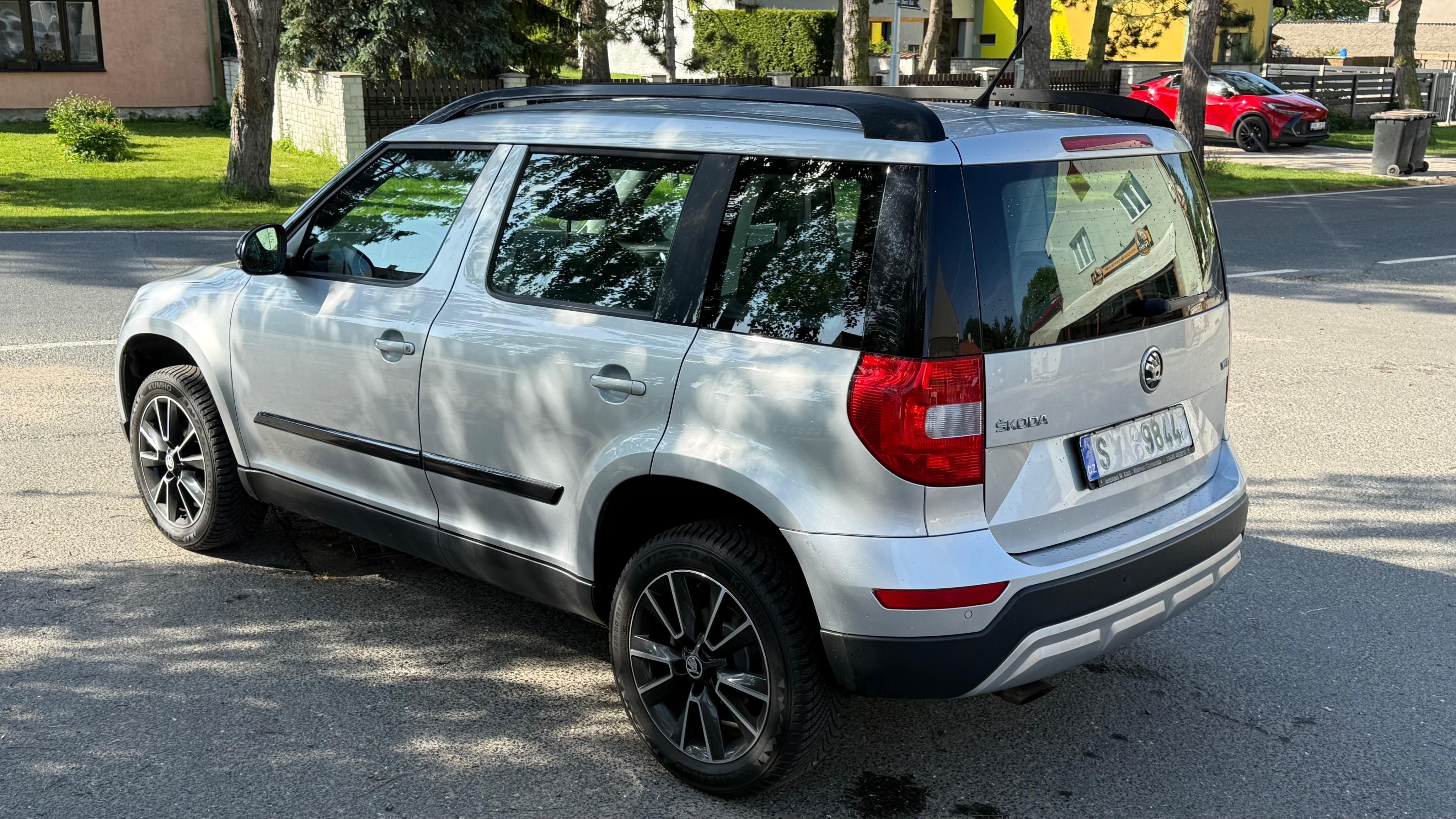 Škoda Yeti, 1.2TSi 81Kw Black Outdoor, pln - fotka 6