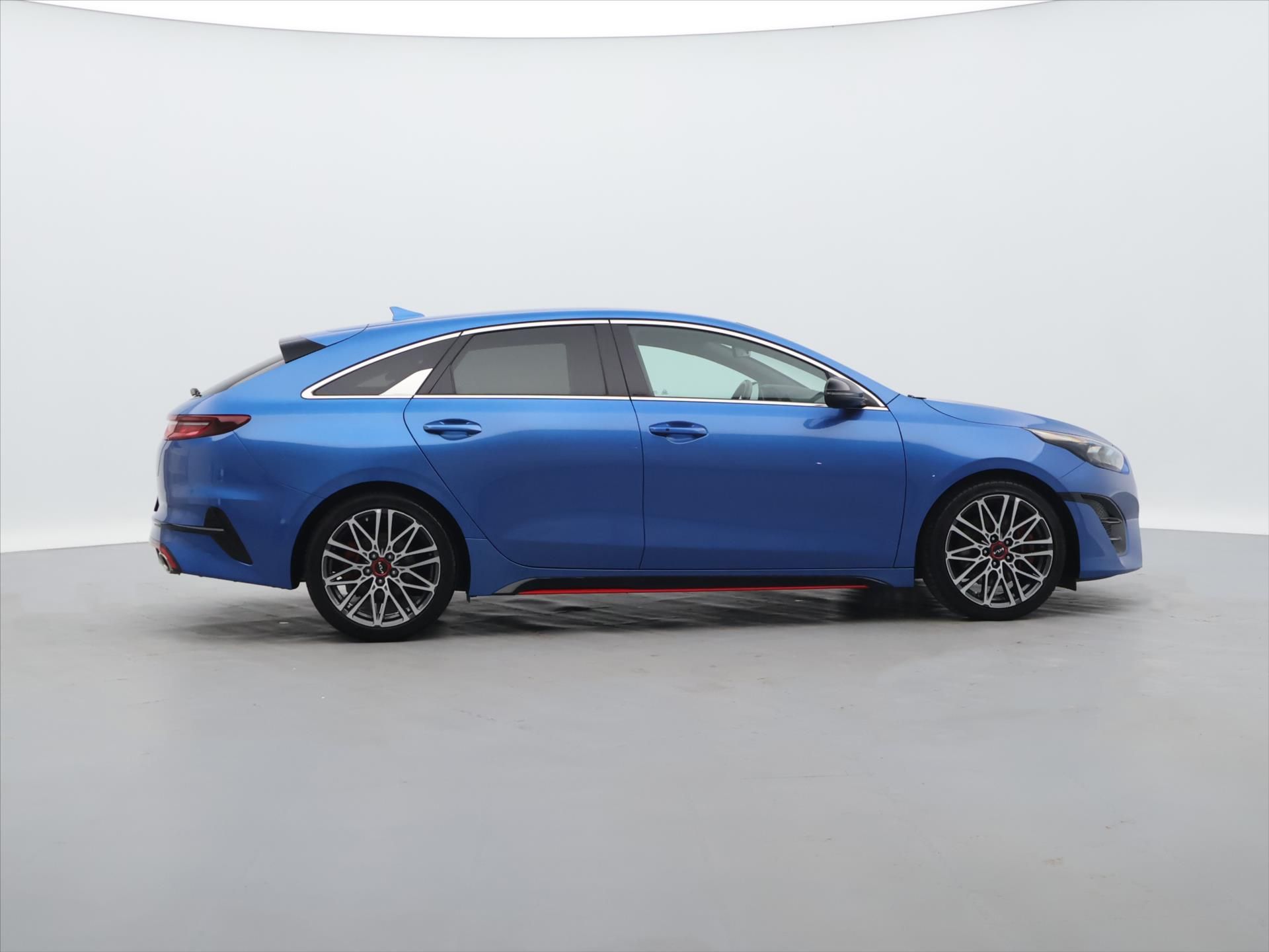 Kia ProCeed, 1.6 T-GDI 150kW GT DCT - fotka 6