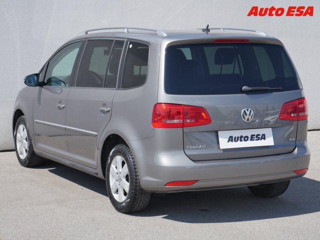 Volkswagen Touran, 1.6 TDi,Comfortline,AT - fotka 6