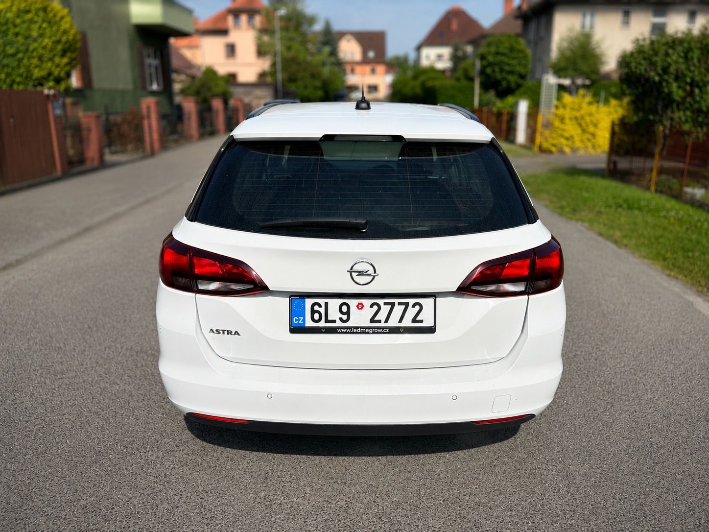 Opel Astra, 1.3 107kW Sports Tourer - fotka 6