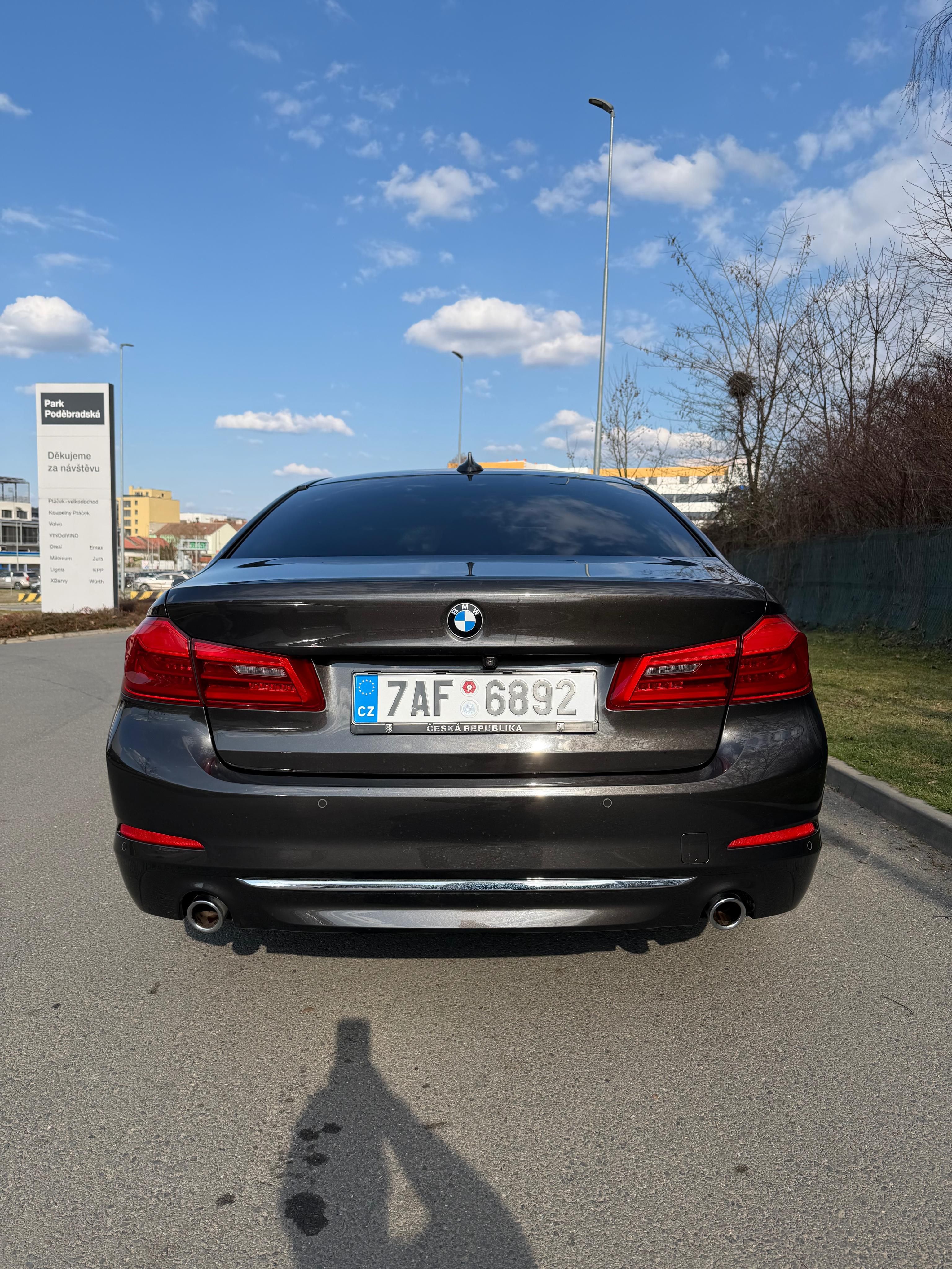 BMW Řada 5, 2.0d 140 kW xDrive | 2018 | ČR - fotka 4