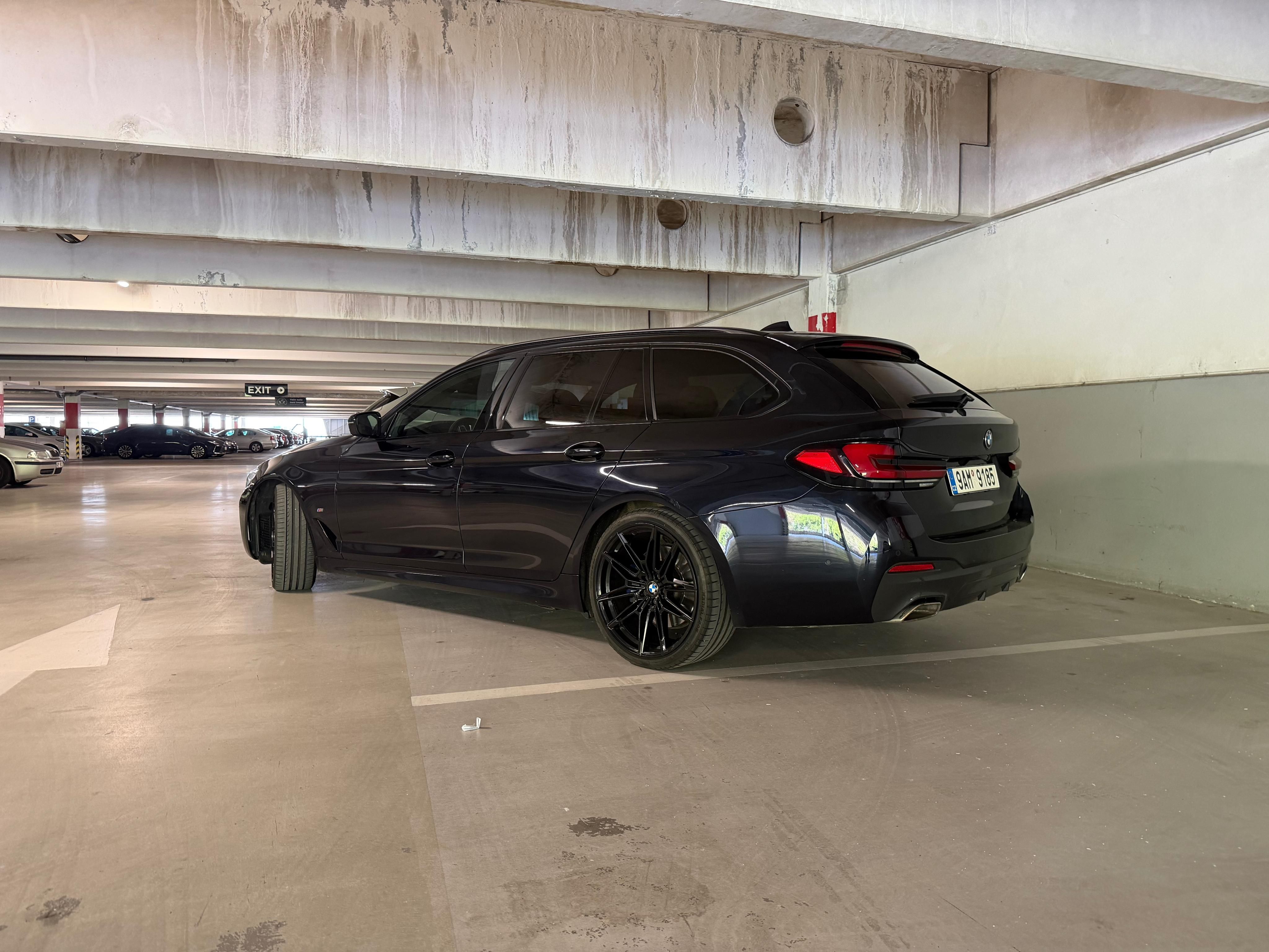 BMW Řada 5, Servis- olej. Automat - fotka 4
