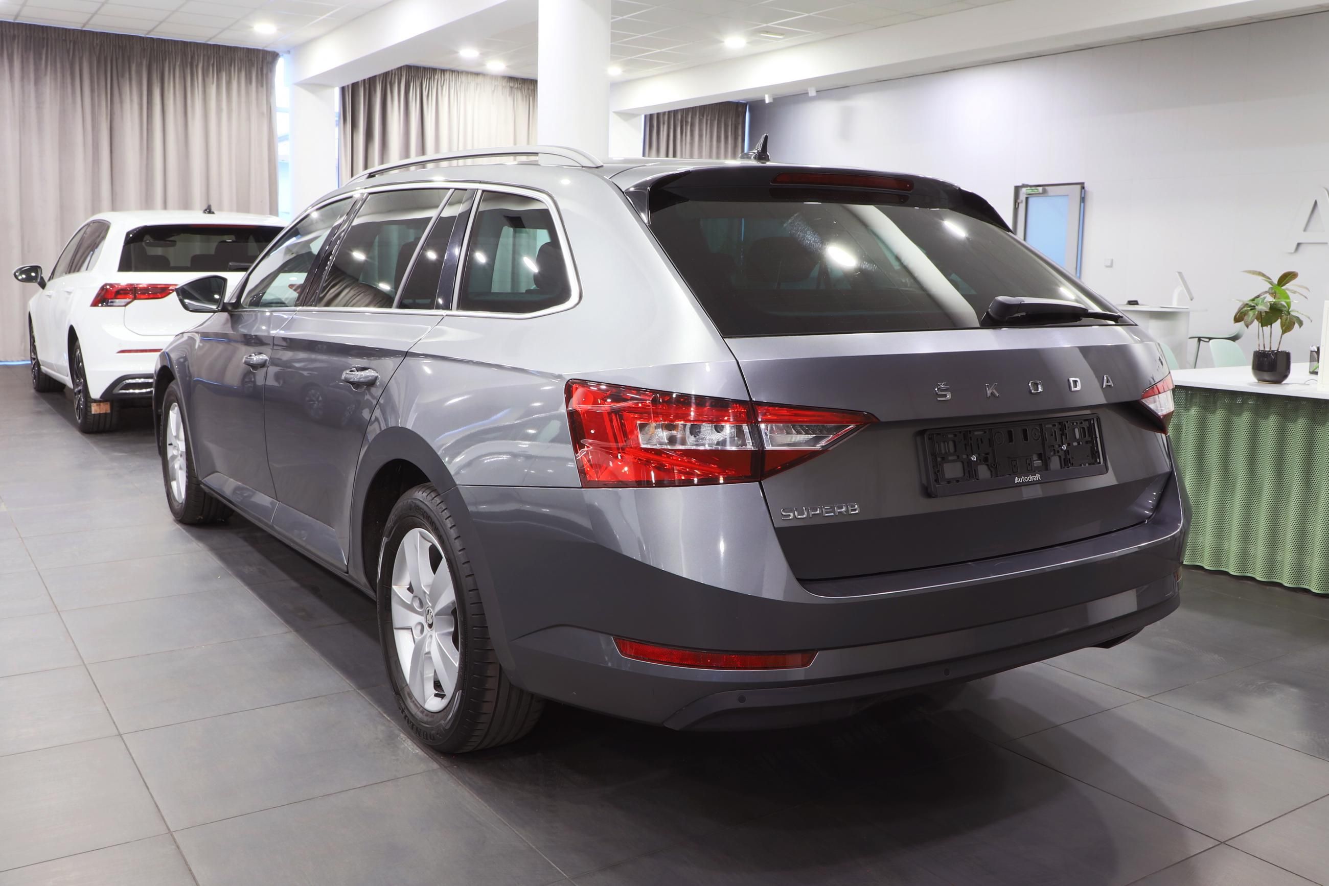 Škoda Superb, TDI 110kW DSG / Webasto - fotka 4