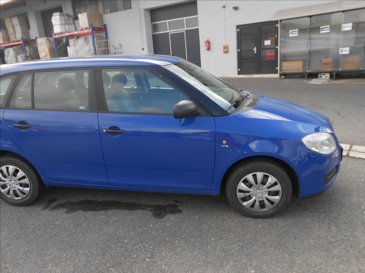 Škoda Fabia, 1,2 44Kw - fotka 4