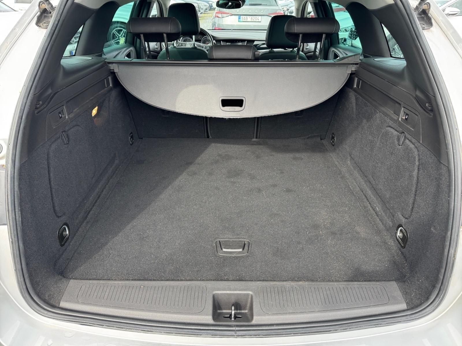 Opel Astra, SPORTSTOURER 1.5CDTI 90kW CZ - fotka 6