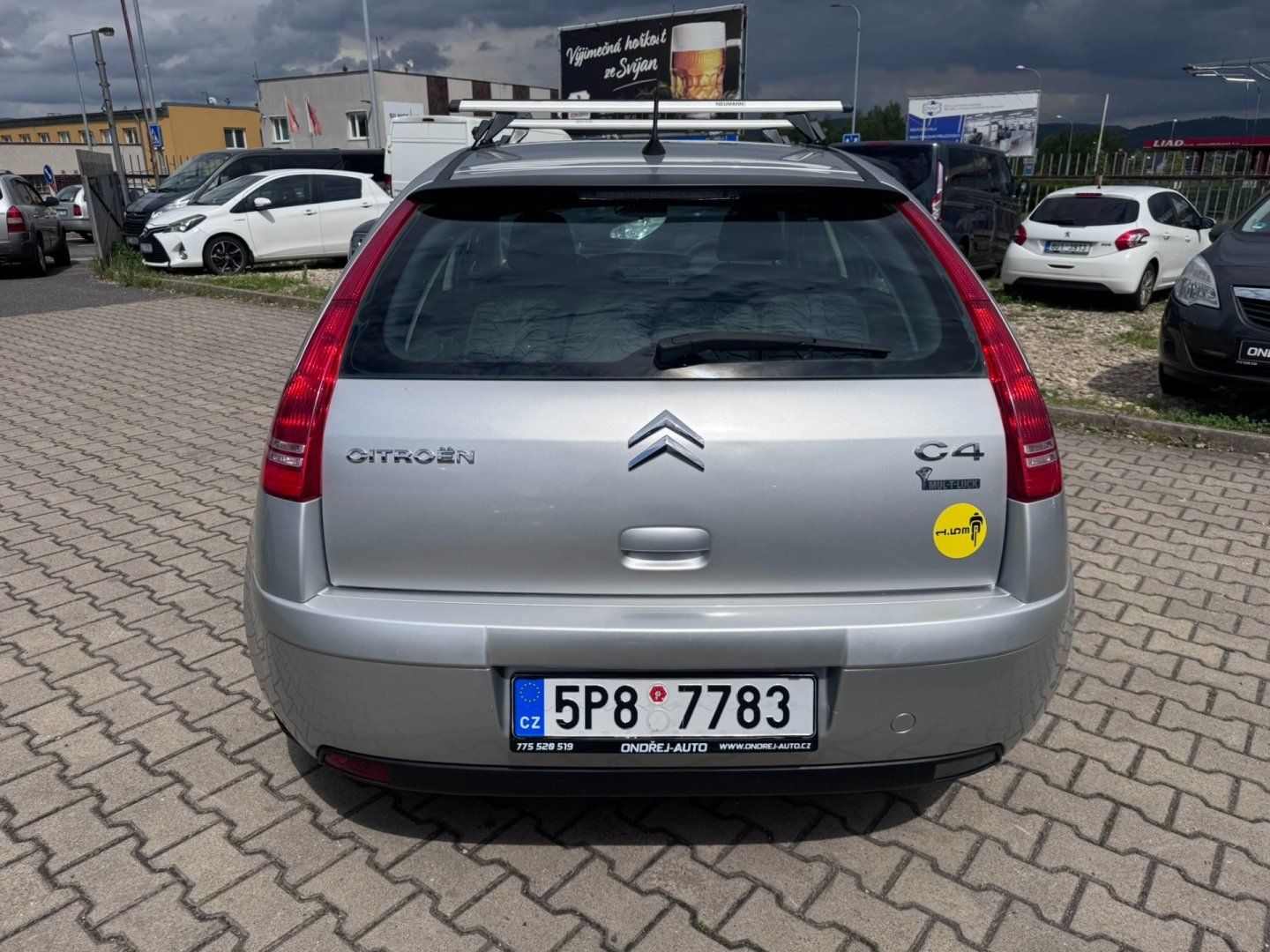 Citroën C4, 1,4i 65 KW ROZVODY KOLA ČR - fotka 4