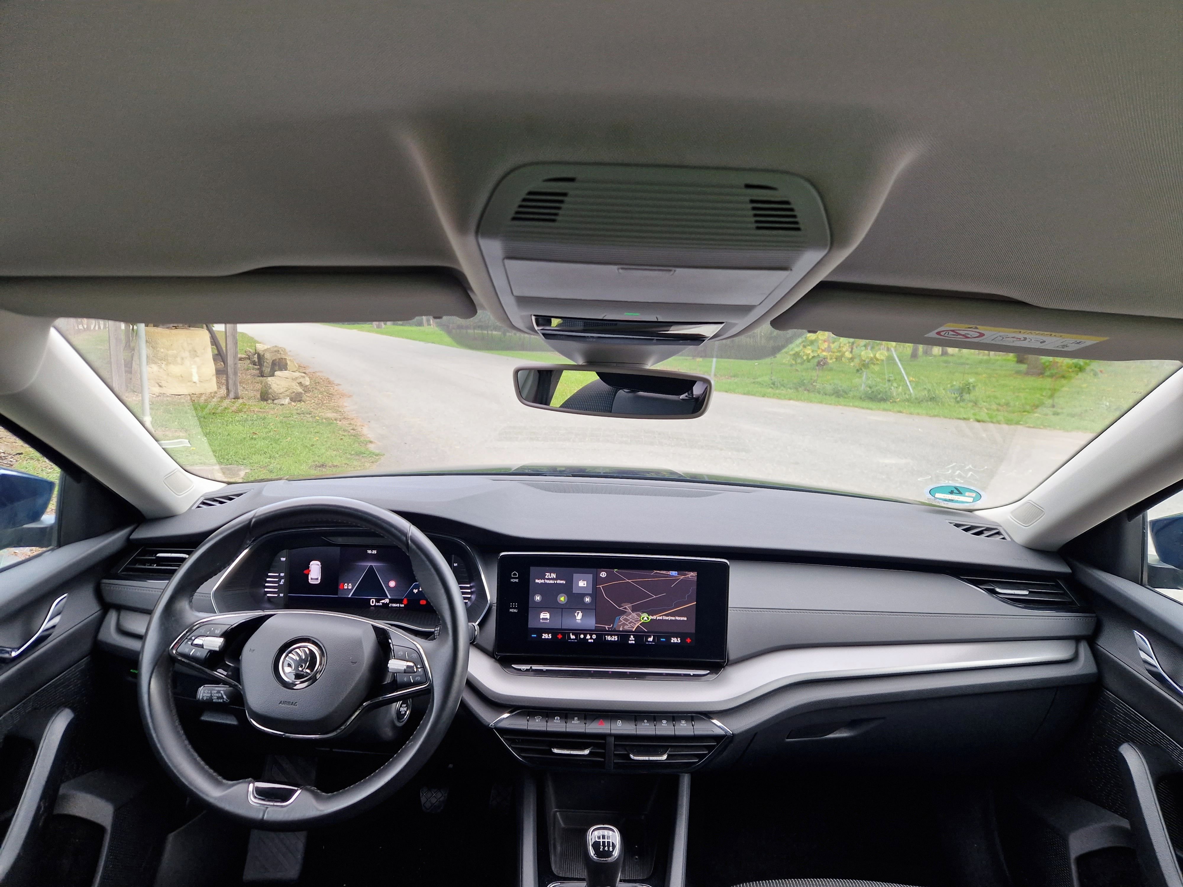 Škoda Octavia, Škoda Octavia Combi IV 2,0 TDI - fotka 6