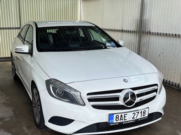 Mercedes-Benz A180