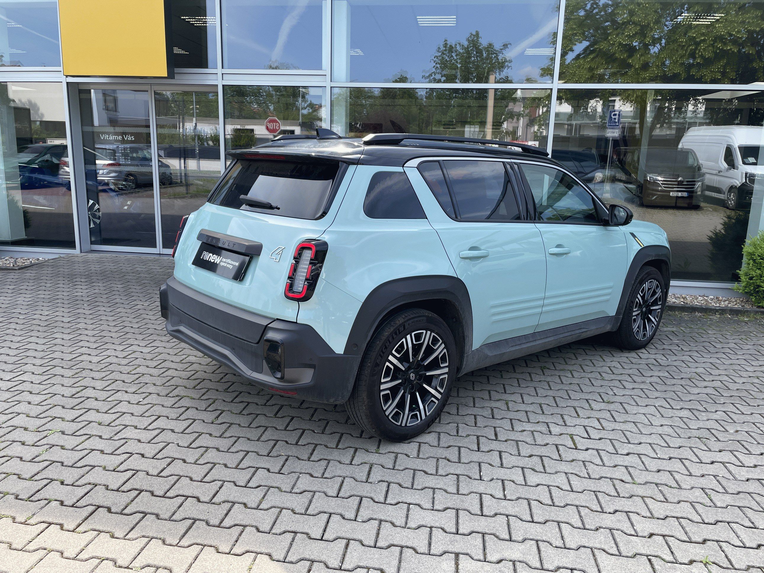 Renault R4, E-Tech 52 kWh Iconic 150k - fotka 2