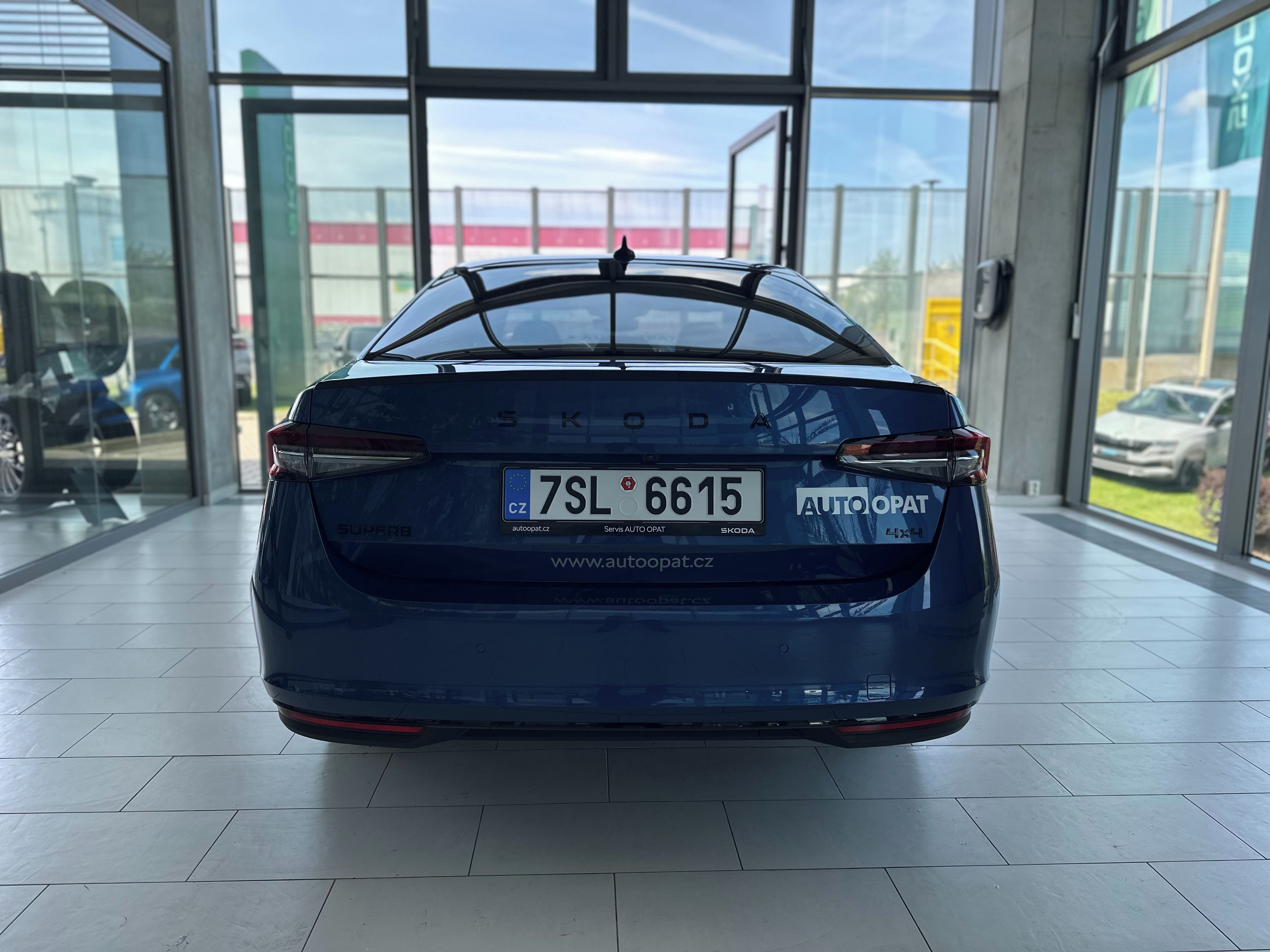 Škoda Superb, Sportline 2,0 TDI 142 kW 4x4 - fotka 6