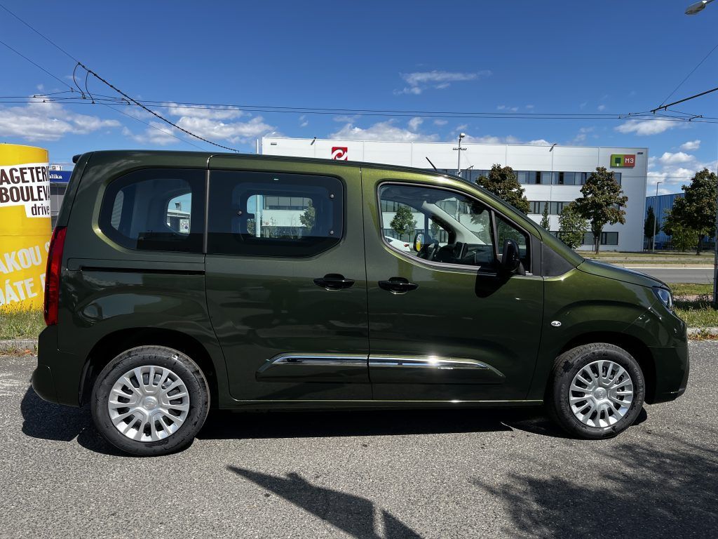 Toyota Proace City Verso, 1.5D 6MT Business ODBĚR 8/2026 - fotka 3