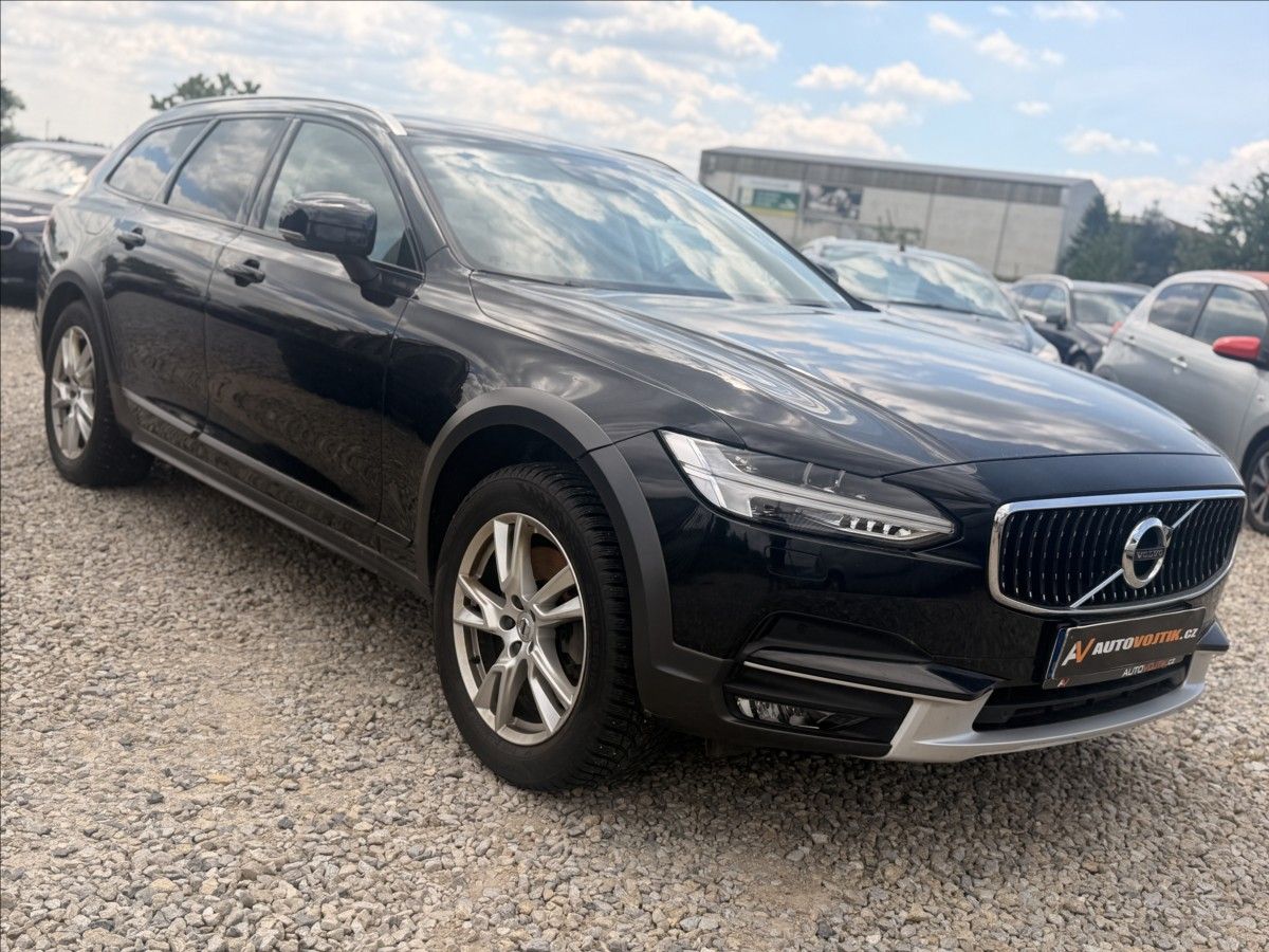 Volvo V90, 2,0 CROSS COUNTRY DPH NOVÉ ČR - fotka 3