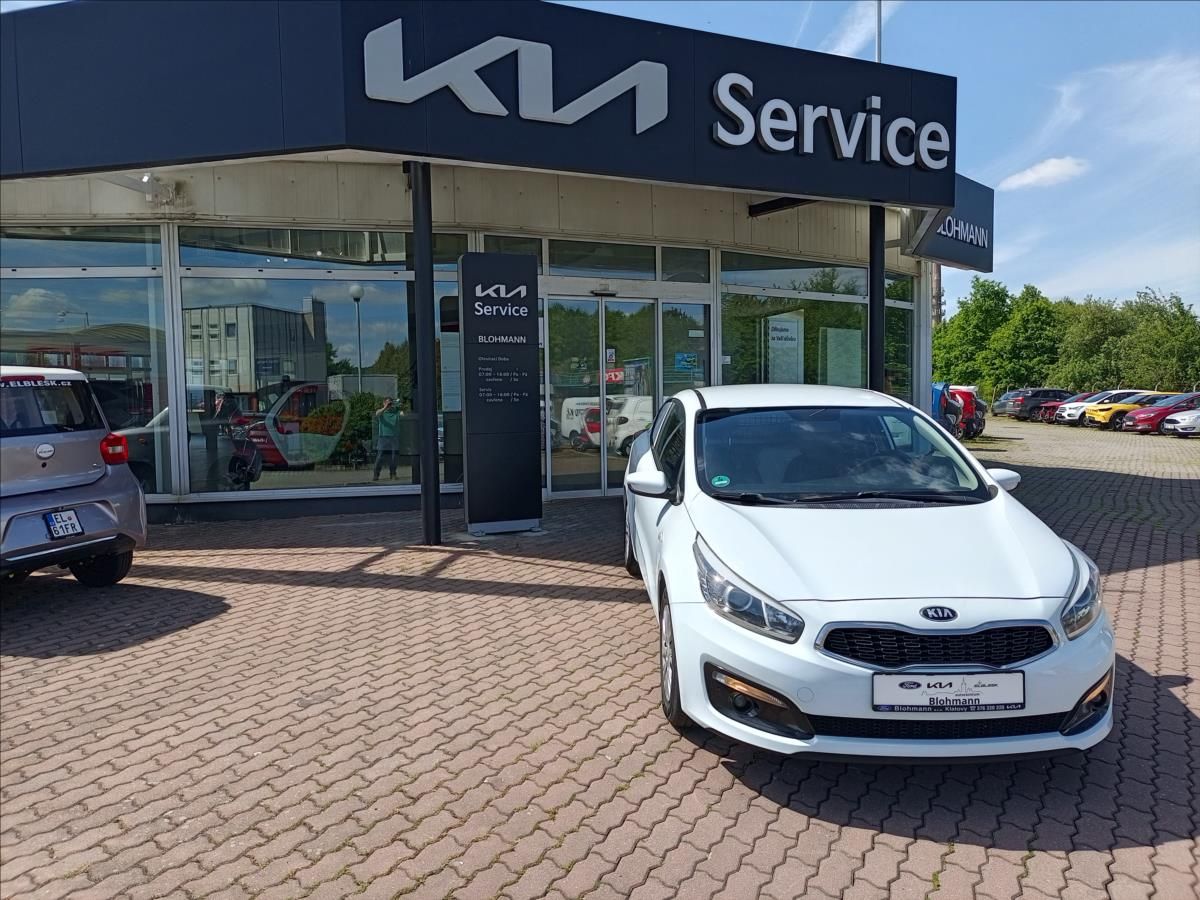 Kia Cee´d, 1,4 CRDi  VAN - fotka 3