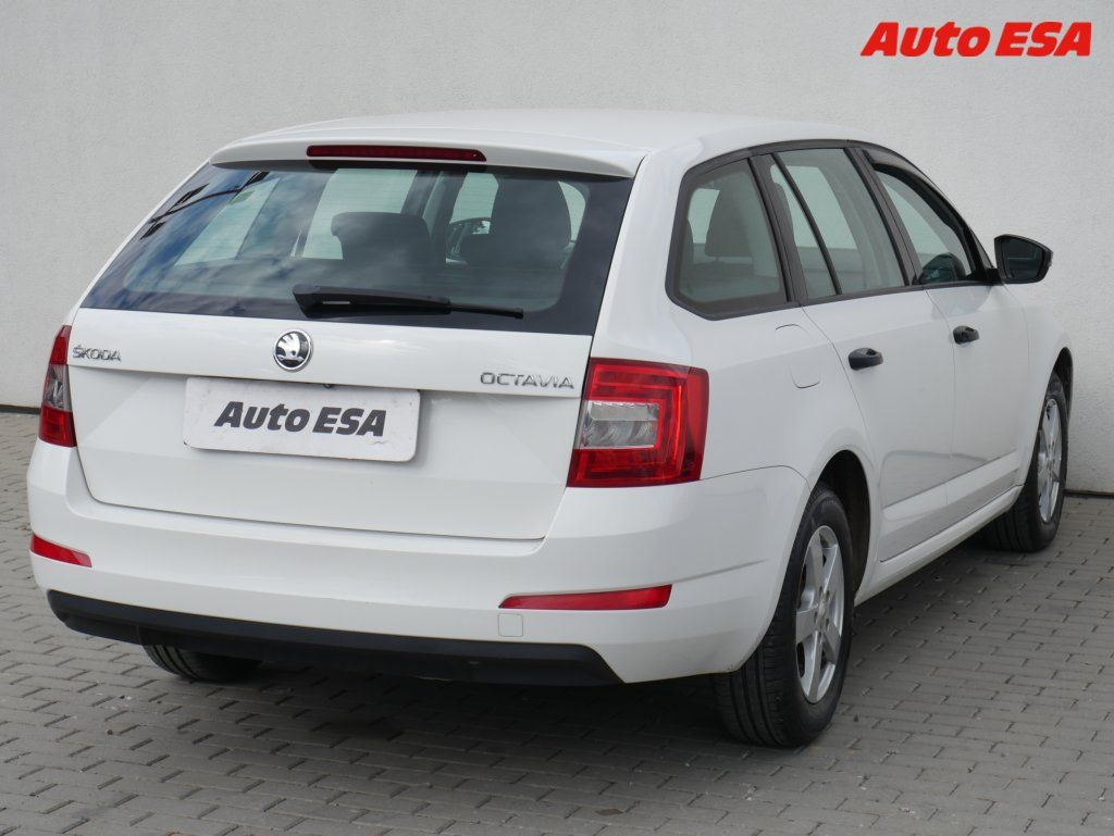 Škoda Octavia, 1.6 TDi,ČR - fotka 4