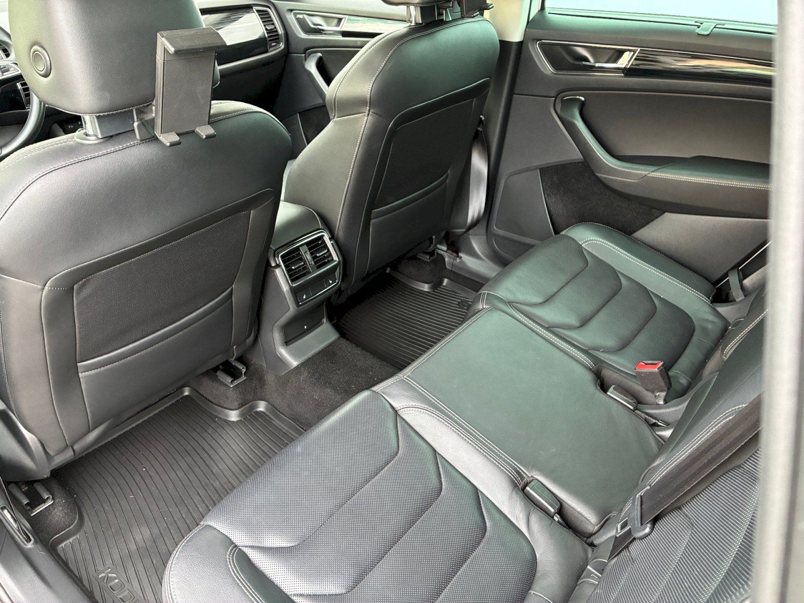 Škoda Kodiaq, 2,0 TSI / 140 kW Style DSG 4x4 - fotka 6