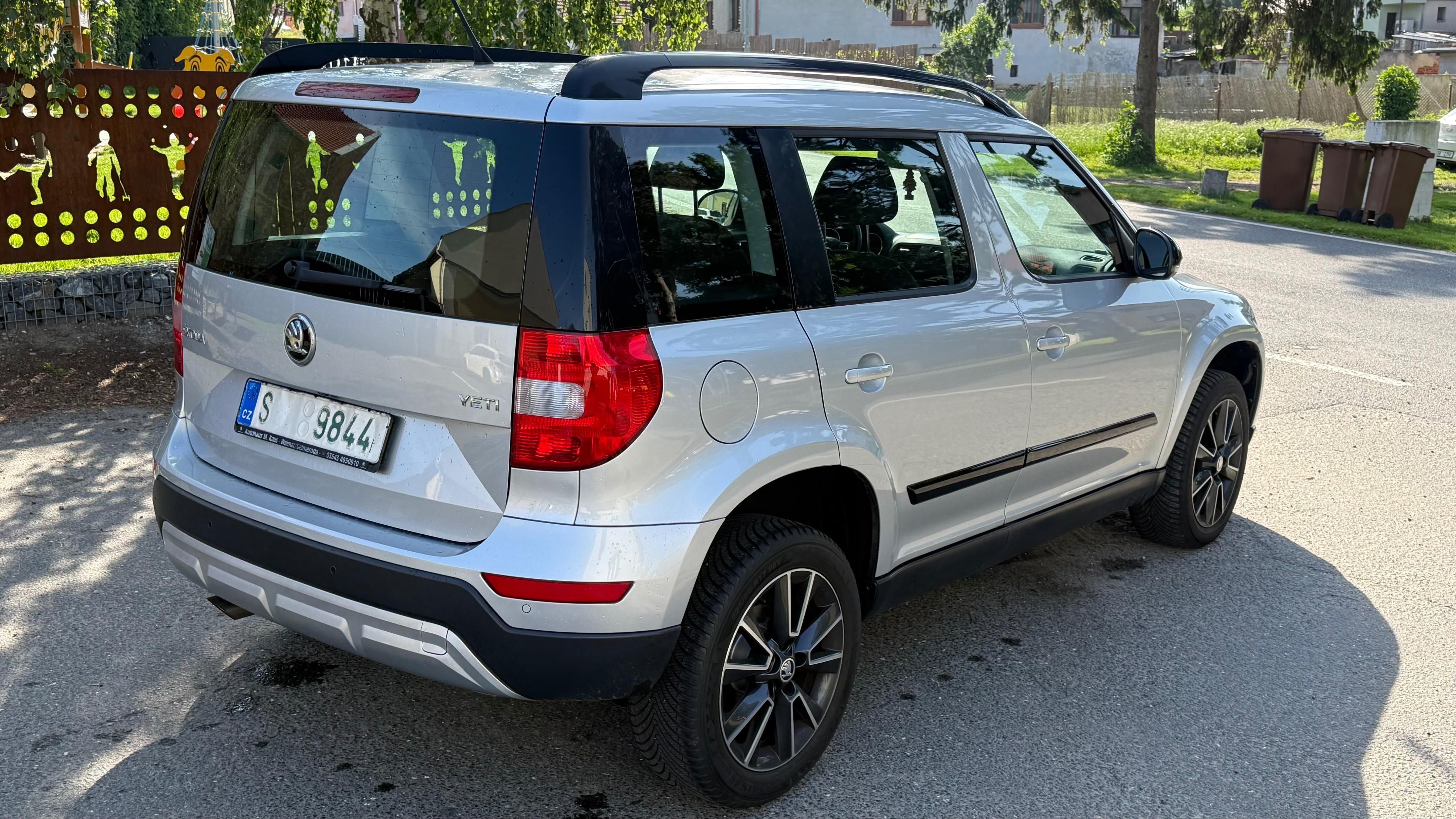 Škoda Yeti, 1.2TSi 81Kw Black Outdoor, pln - fotka 3