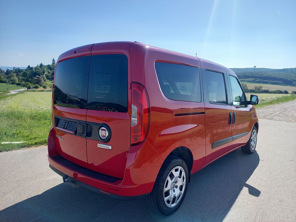 Fiat Dobló, 1,6Jtd MAXI klima+ČR+64000km - fotka 3