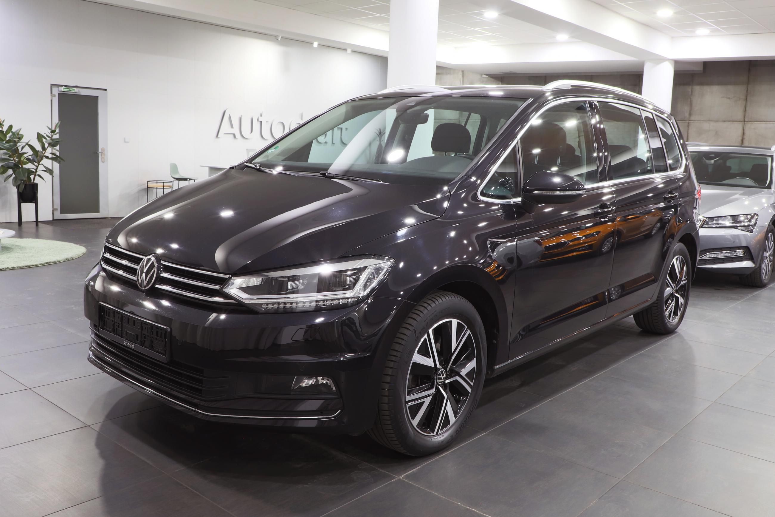 Volkswagen Touran, Highline 1.5 TSI 110kW ALU 17" - fotka 2