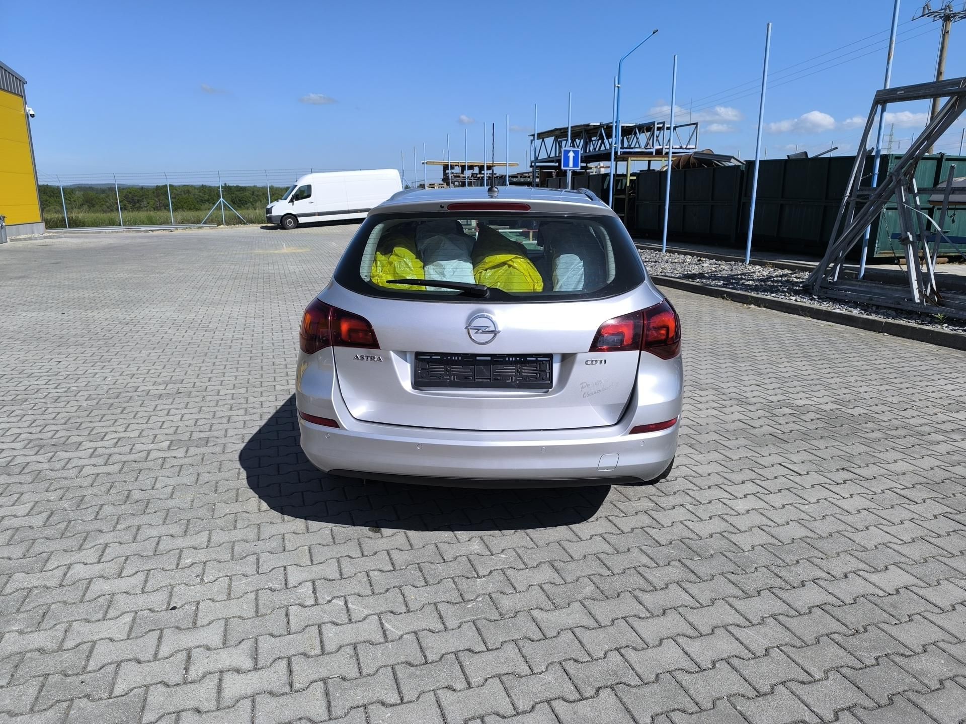 Opel Astra, 1.7 CDTi,SERVISNÍ KN. DOL KM. - fotka 6