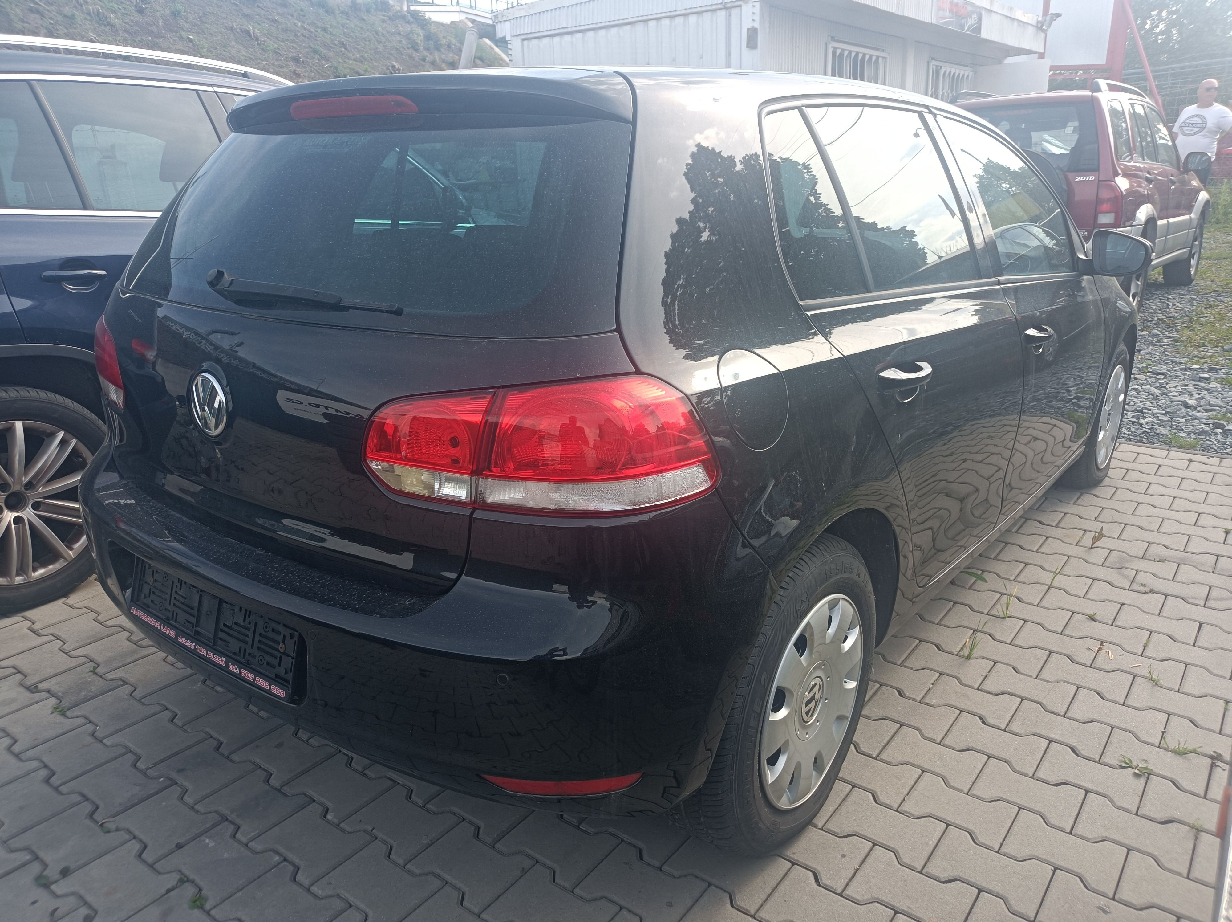 Volkswagen Golf, 1.4-59 kw,klima,r.09,nová STK - fotka 4