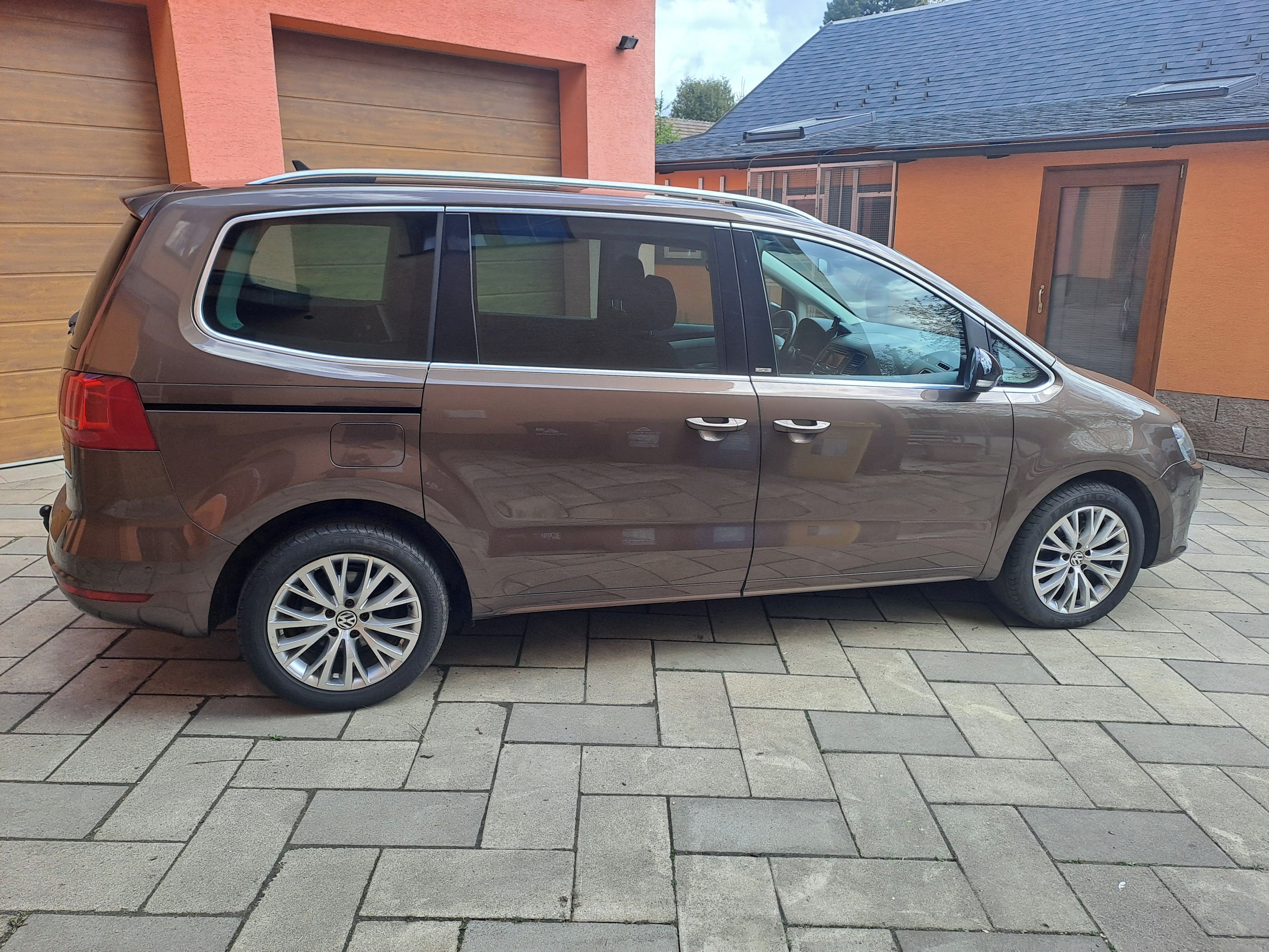 Volkswagen Sharan, 2,0 TDI 103 KW STYLE DSG TOP - fotka 6