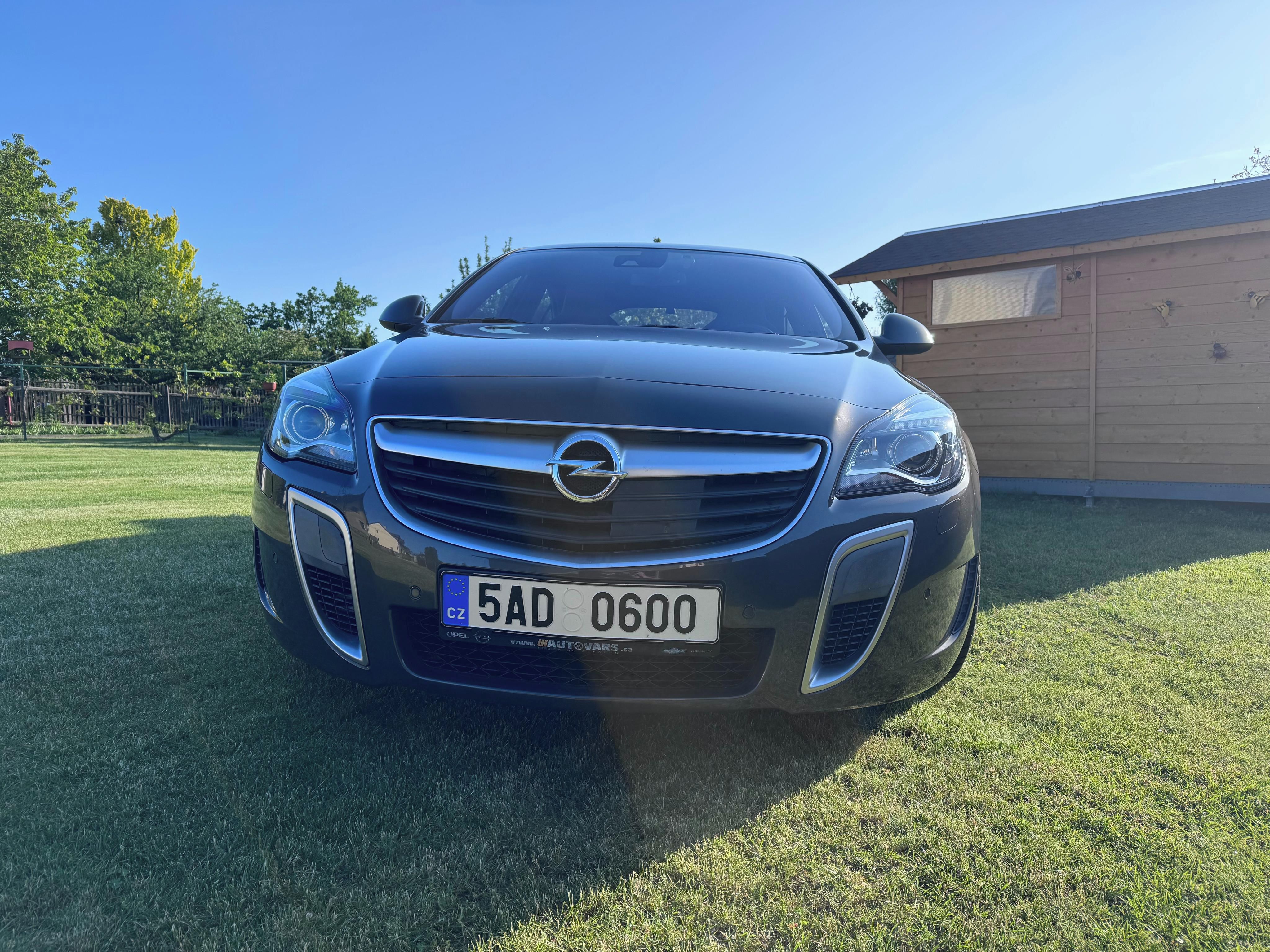 Opel Insignia, OPC 2.8 V6 - fotka 2