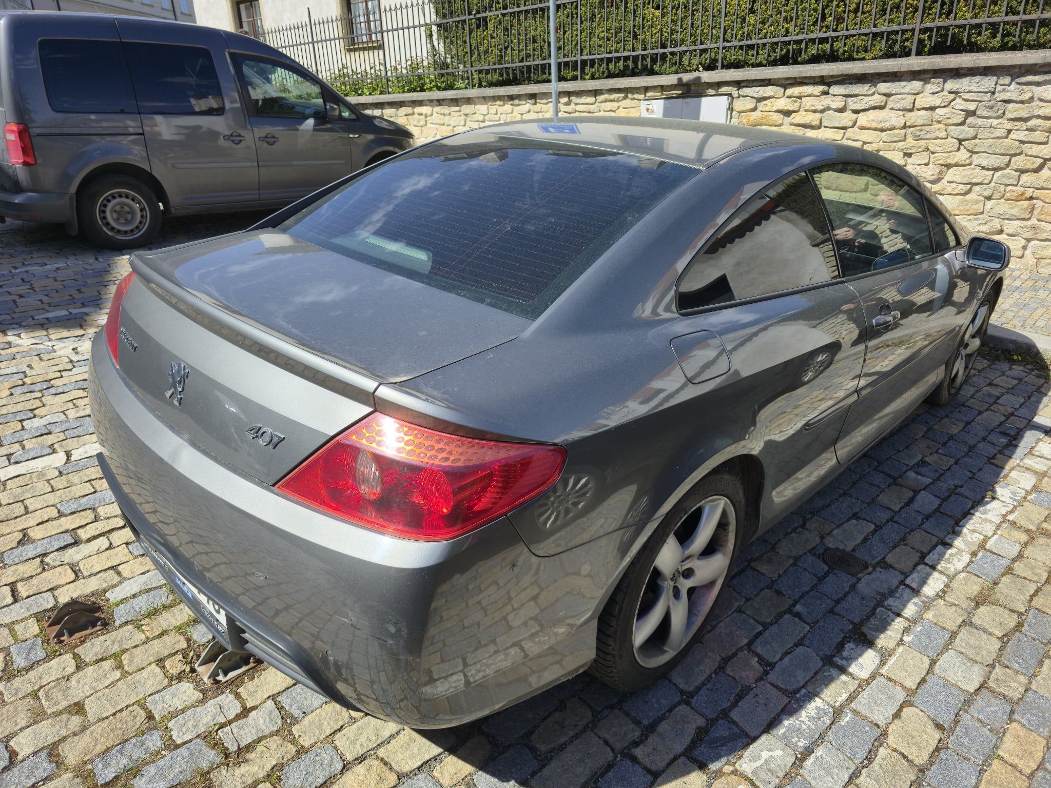 Peugeot 407 - fotka 6