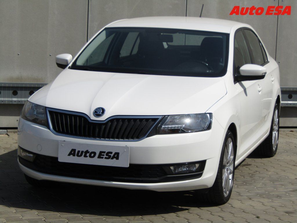 Škoda Rapid, 1.0 TSi,1.maj,ČR - fotka 3