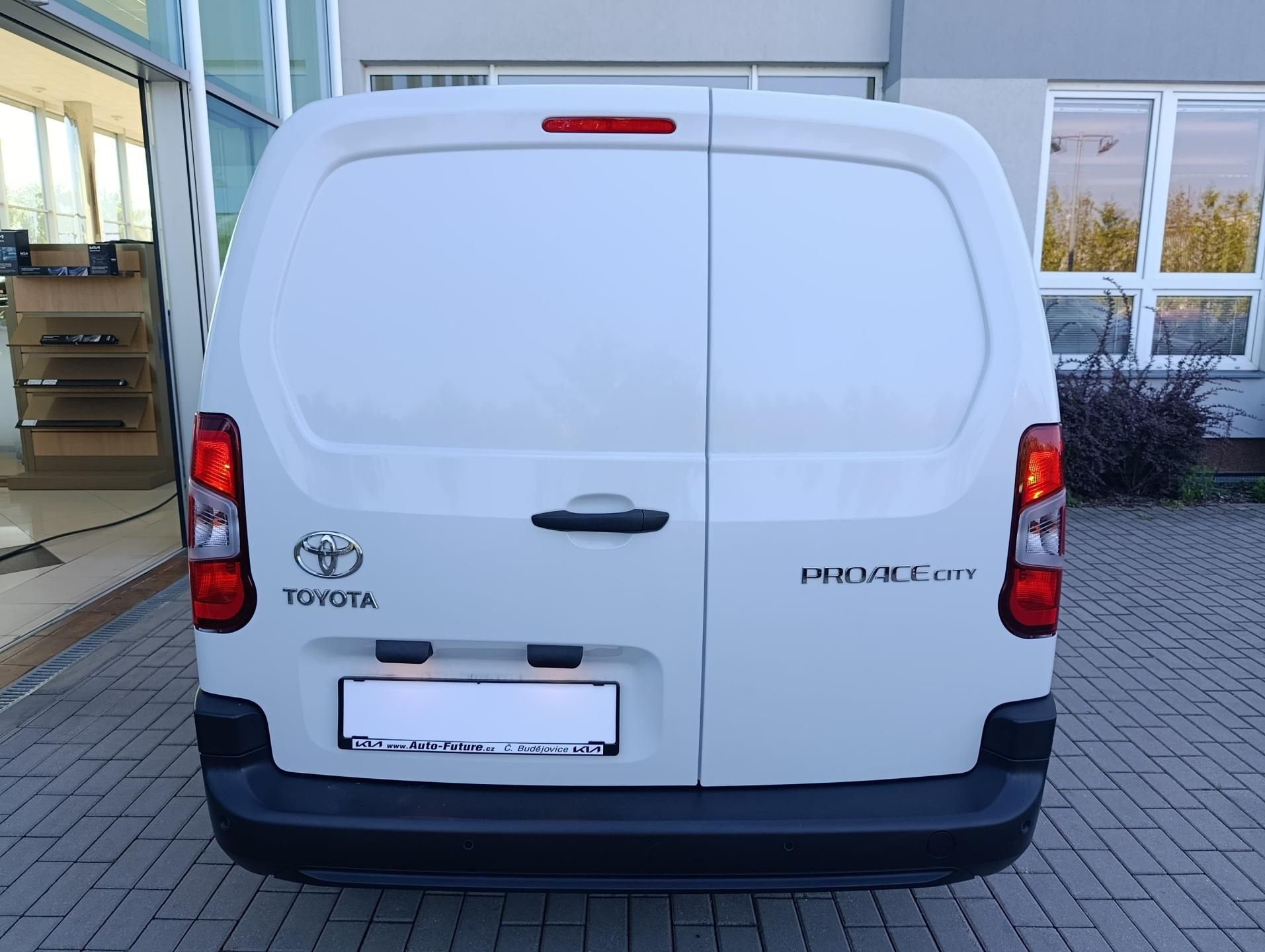 Toyota Proace City, 1.5 96kw ČR 1. MAJITEL - fotka 4