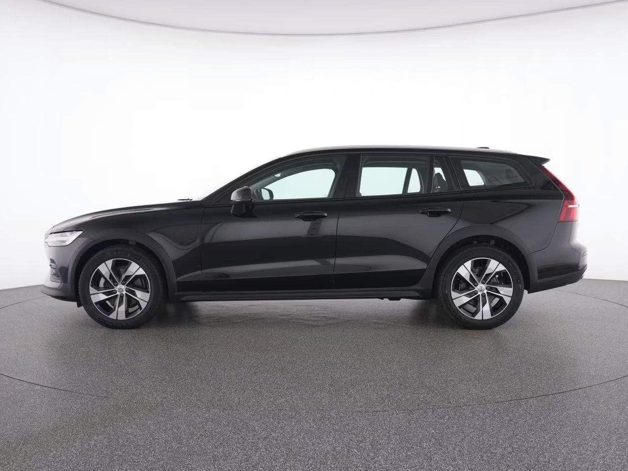 Volvo V60, V60 CROSS COUNTRY B4 AWD Plus+ - fotka 4