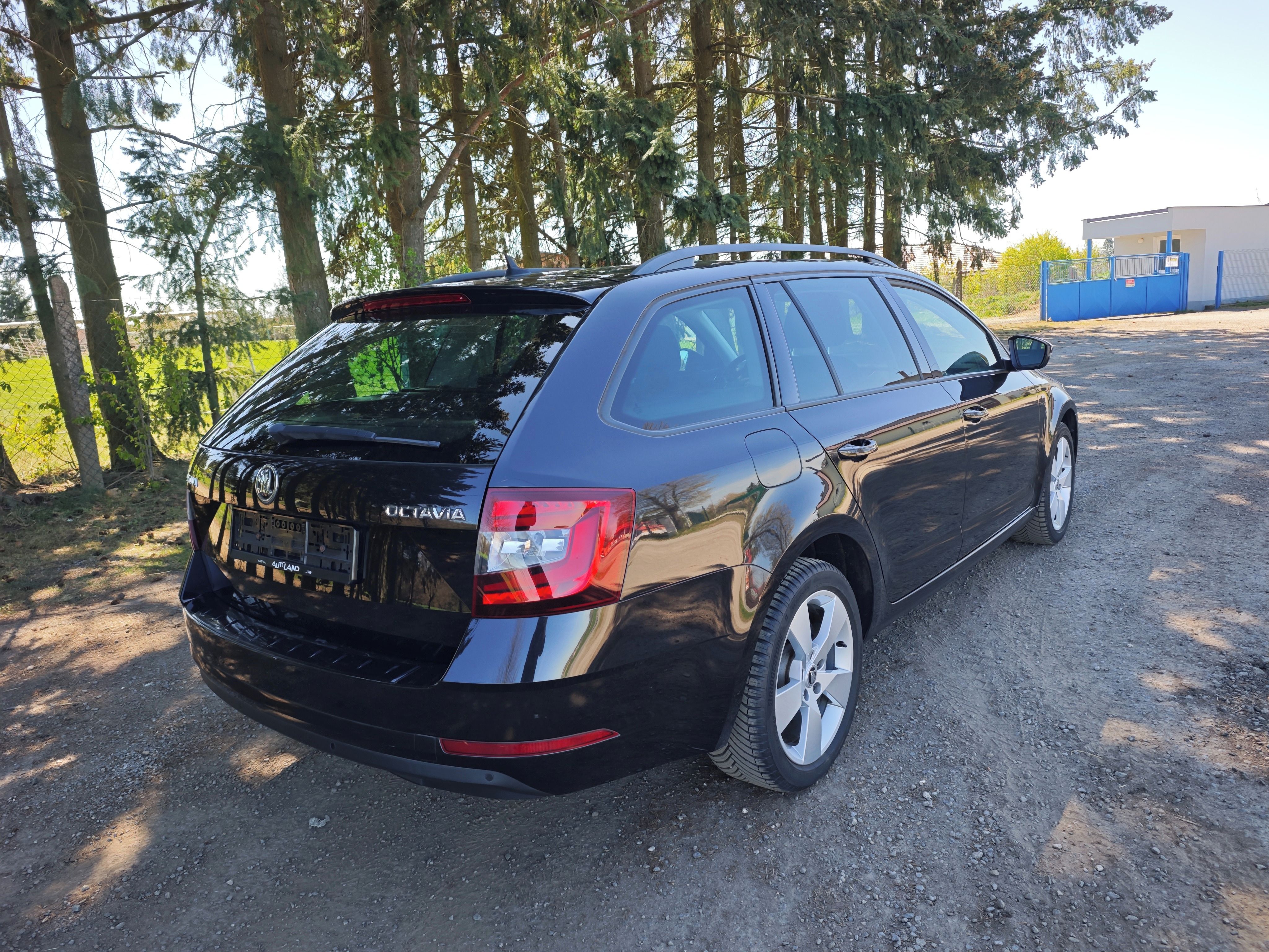 Škoda Octavia, Combi 2.0tdi full LED - fotka 4