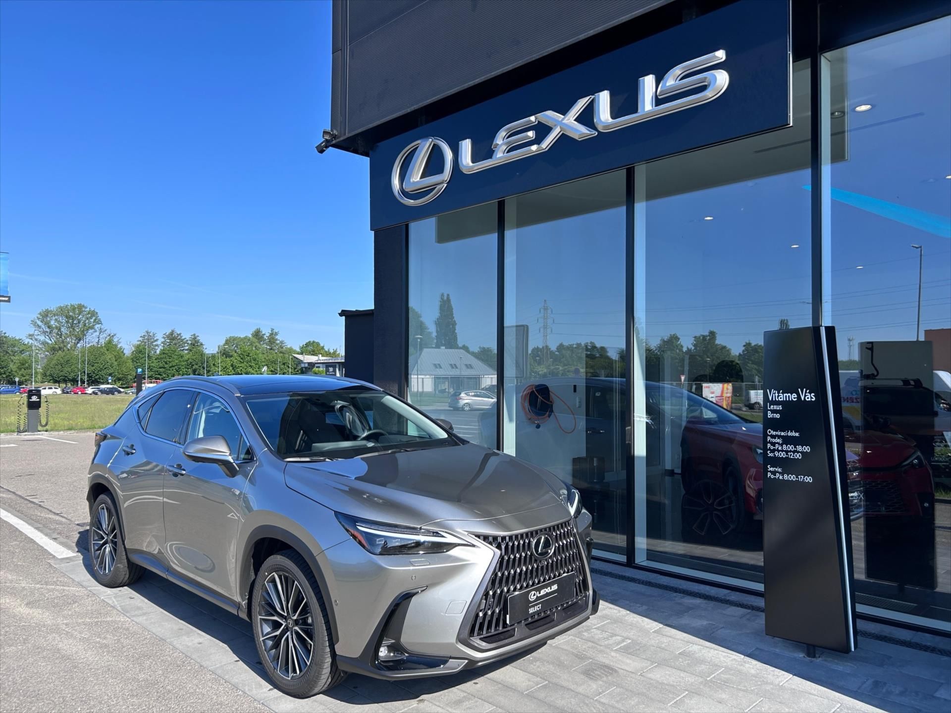 Lexus NX 350h, 2.5   Luxury Panoramic - fotka 6