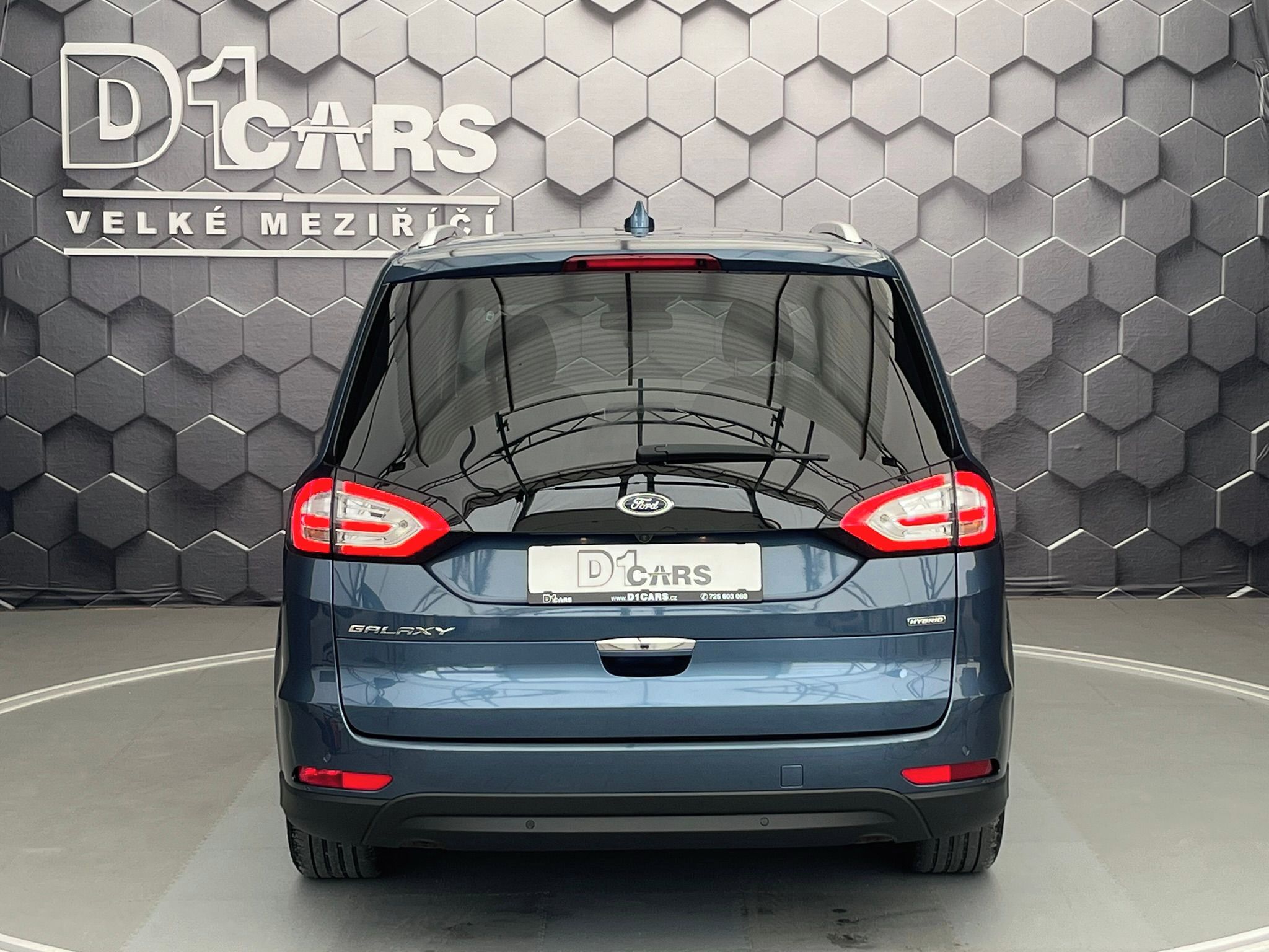 Ford Galaxy, 2.5 FHEV TITANIUM 7 míst LED - fotka 3