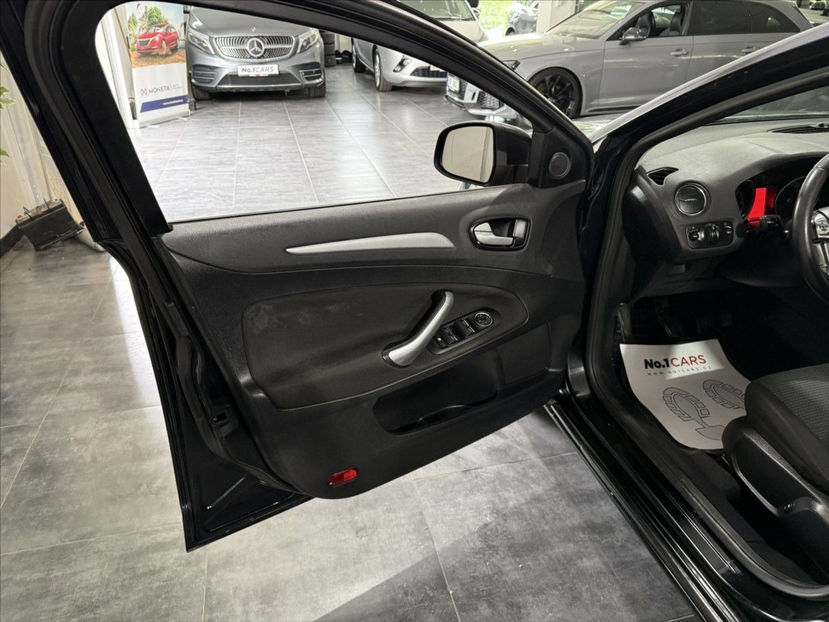 Ford Mondeo, 2,0   TDCI 103KW TAŽNÉ PO STK - fotka 6