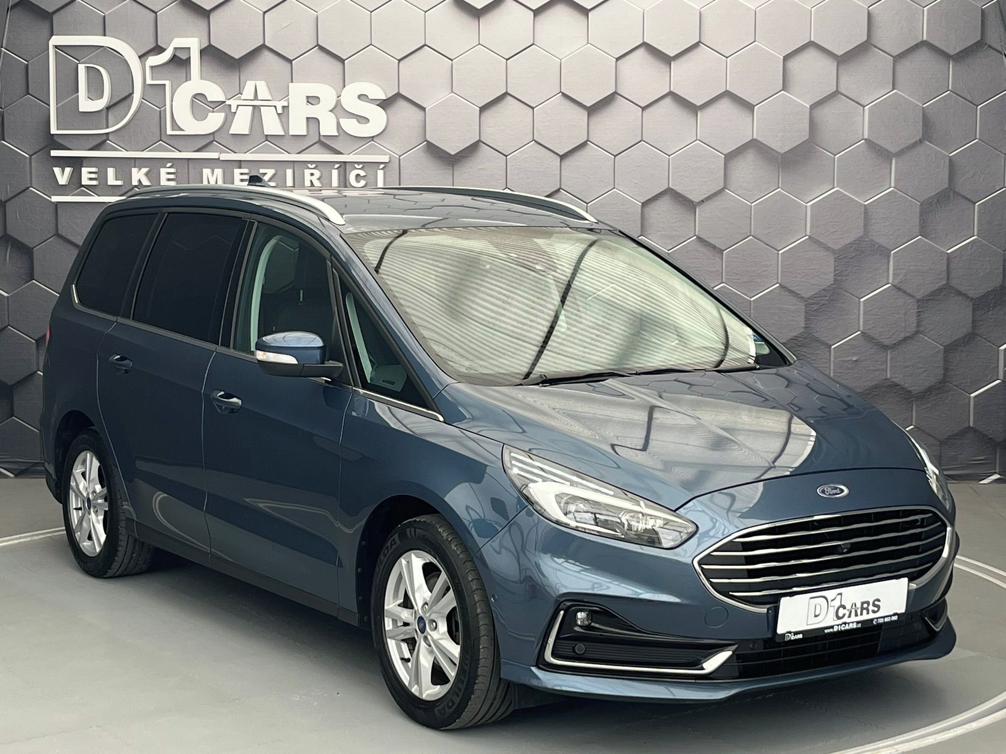 Ford Galaxy, 2.5 FHEV TITANIUM 7 míst LED - fotka 6