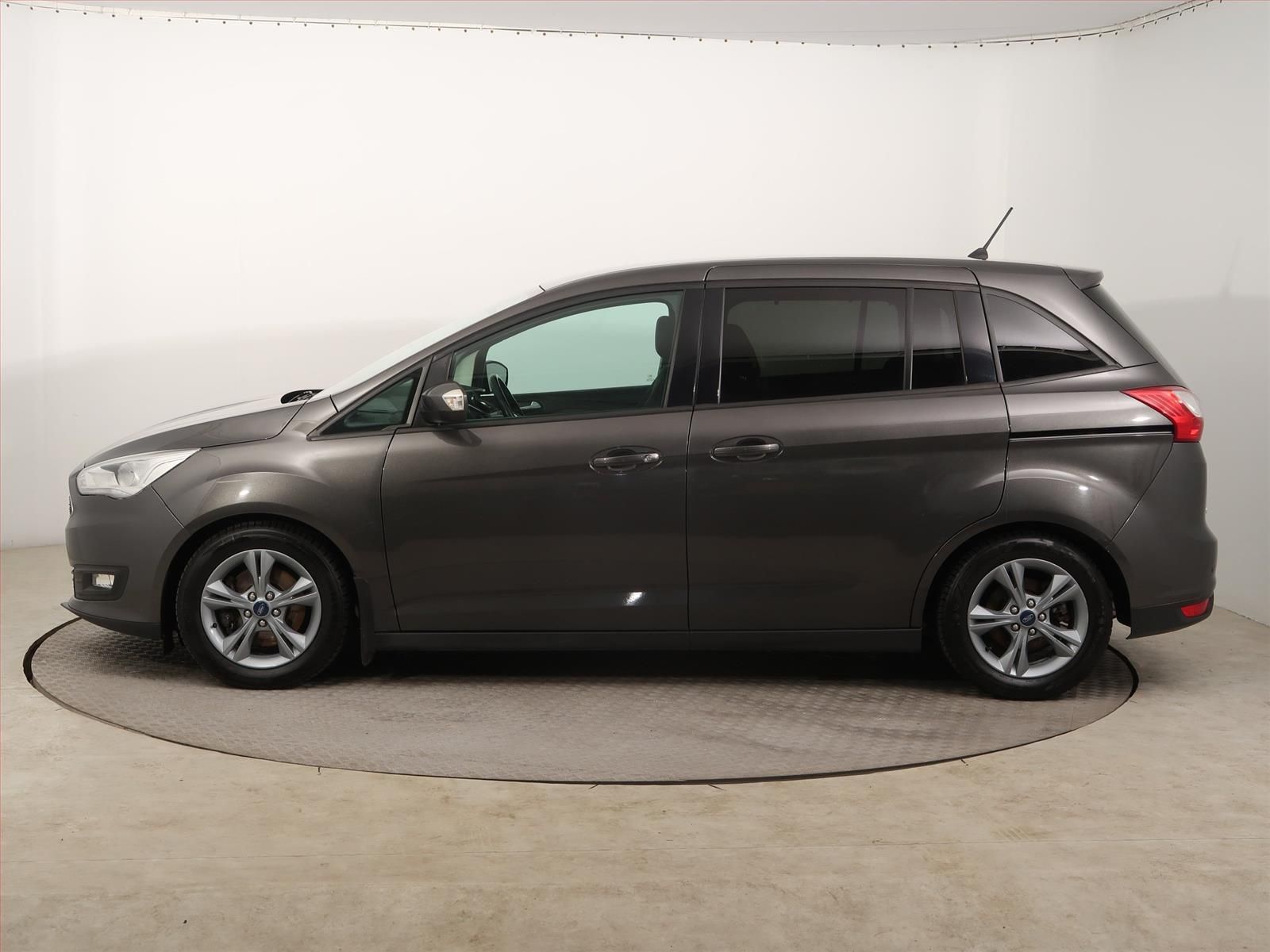 Ford Grand C-MAX, 1.5 EcoBoost, ČR,1.maj - fotka 3