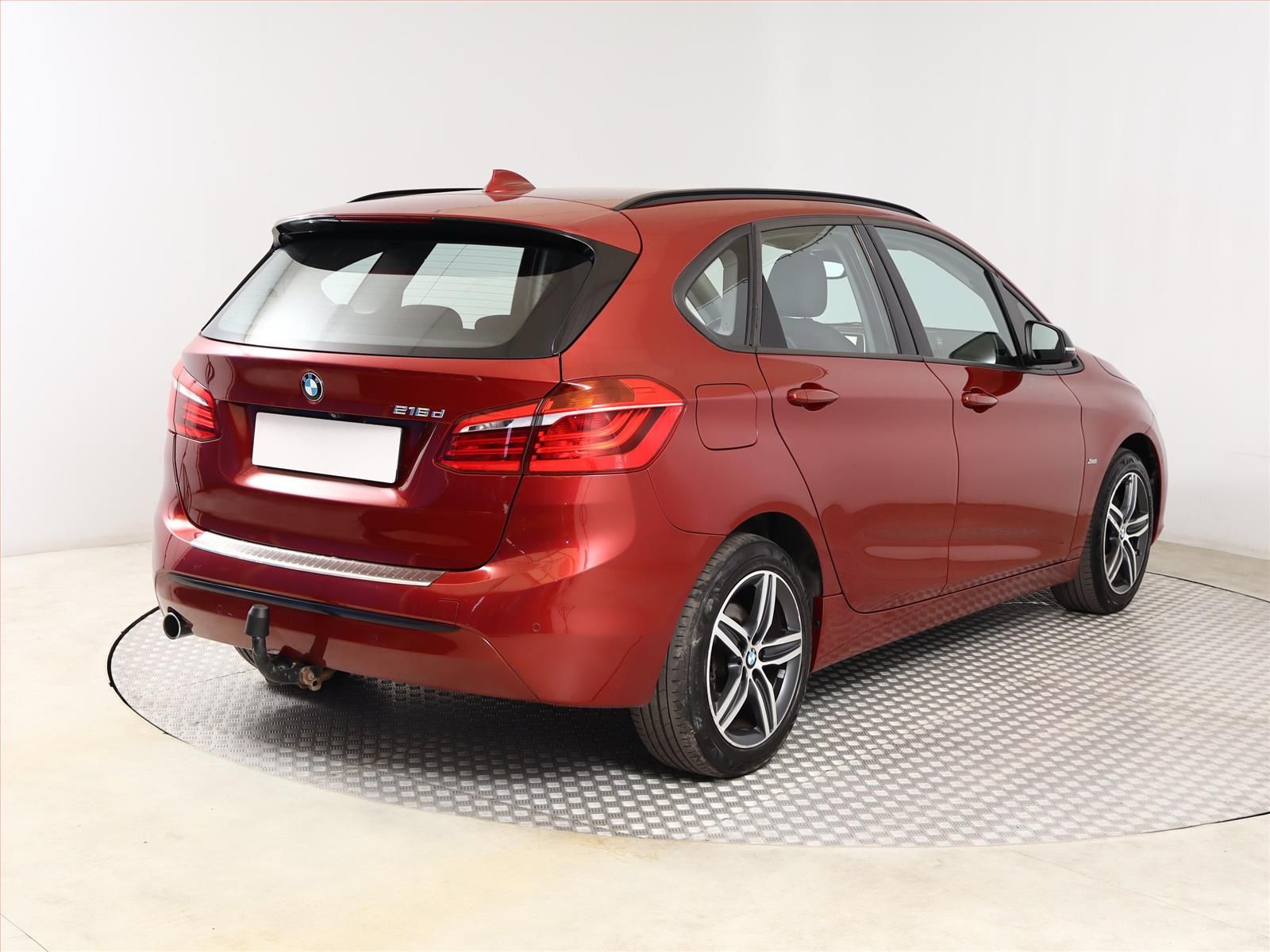 BMW Řada 2, 216d Active Tourer, Automat - fotka 5