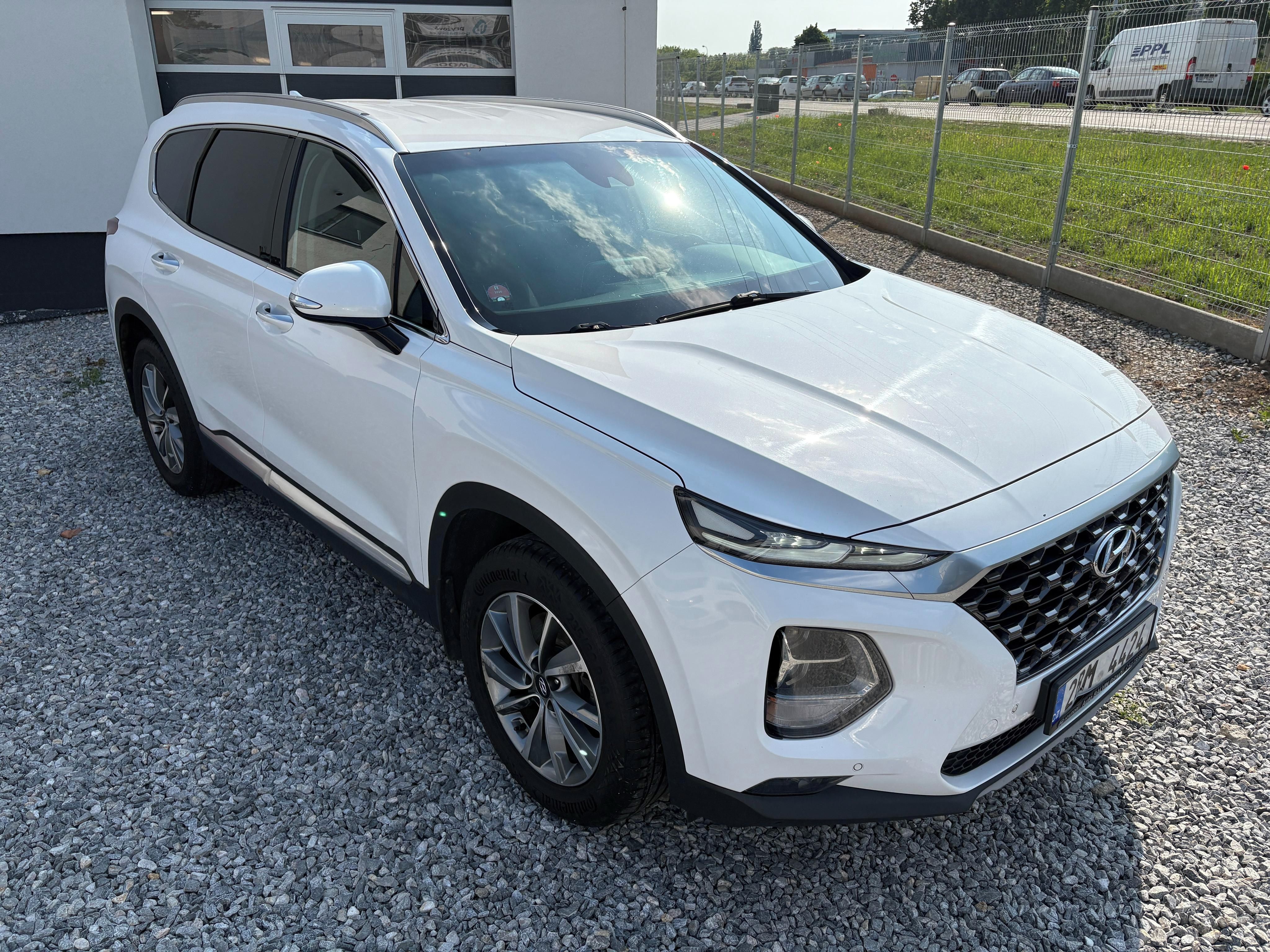 Hyundai Santa Fe, 2.0CRDI HTRAC - fotka 2