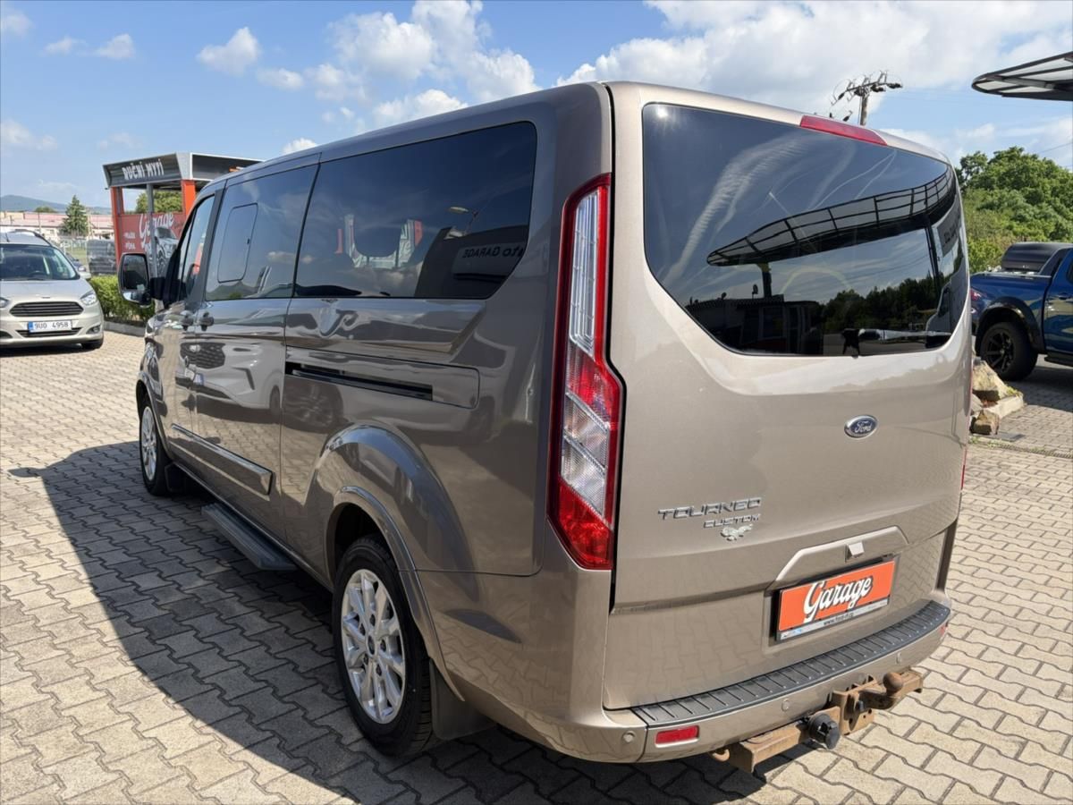 Ford Tourneo Custom, 2,0 EcoBlue  Titanium - fotka 3