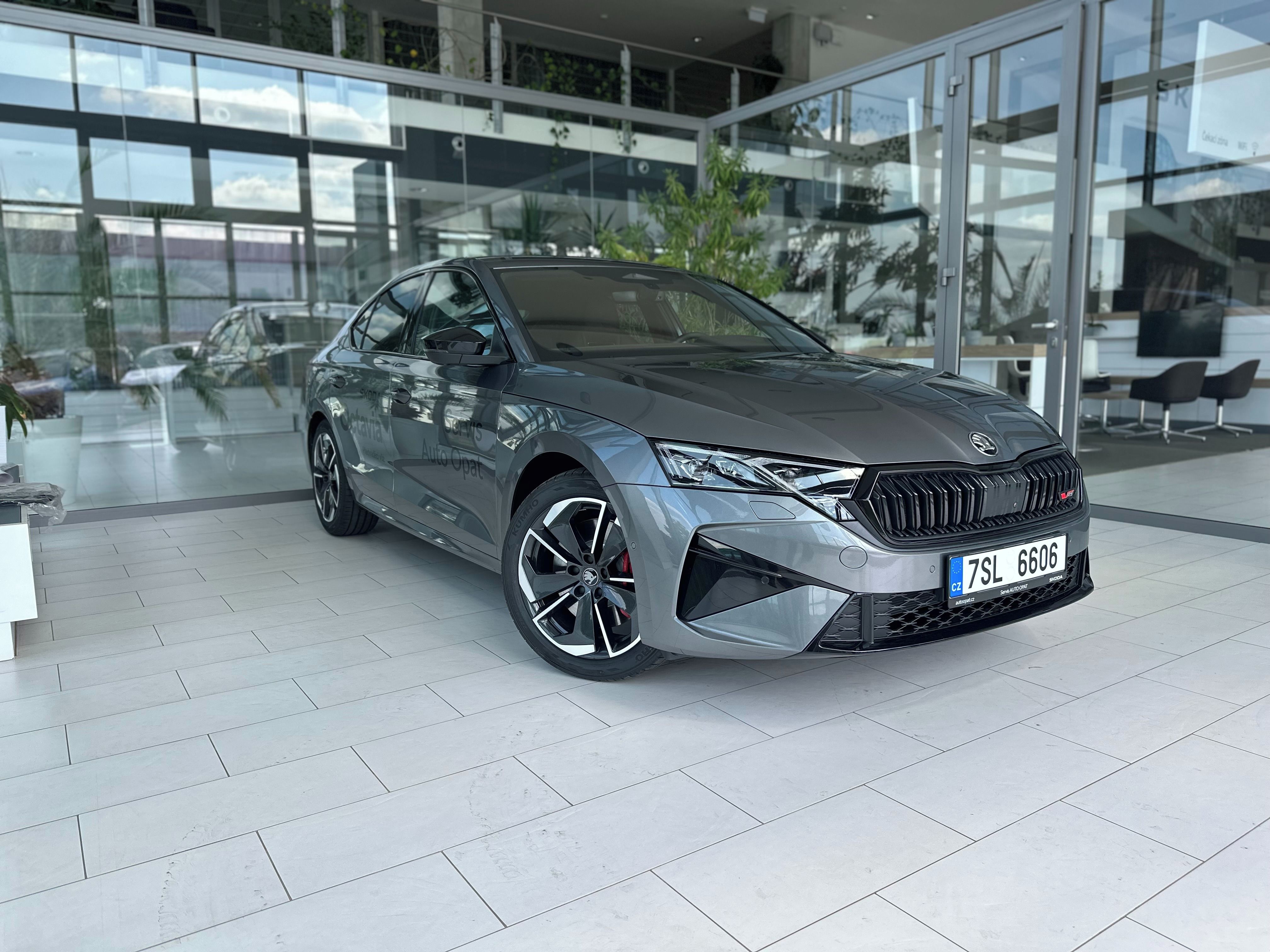 Škoda Octavia, RS 2,0 TSI 195 kW