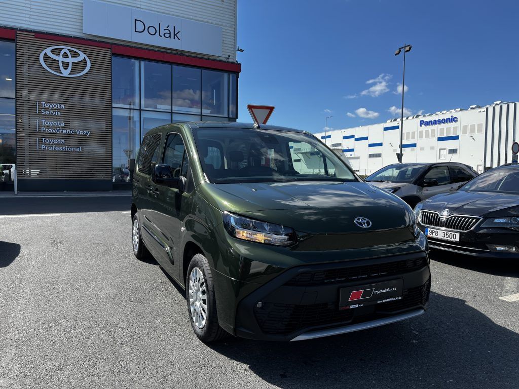 Toyota Proace City Verso, 1.5D 6MT Business ODBĚR 8/2026