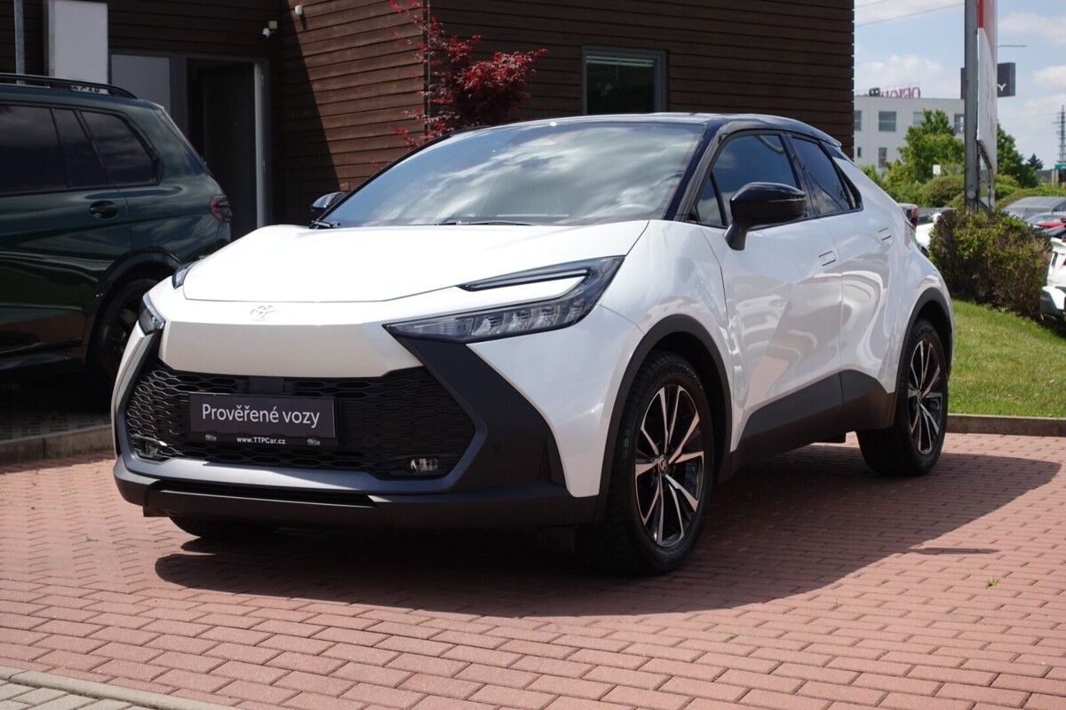 Toyota C-HR, 2.0L HEV Style bi-tone