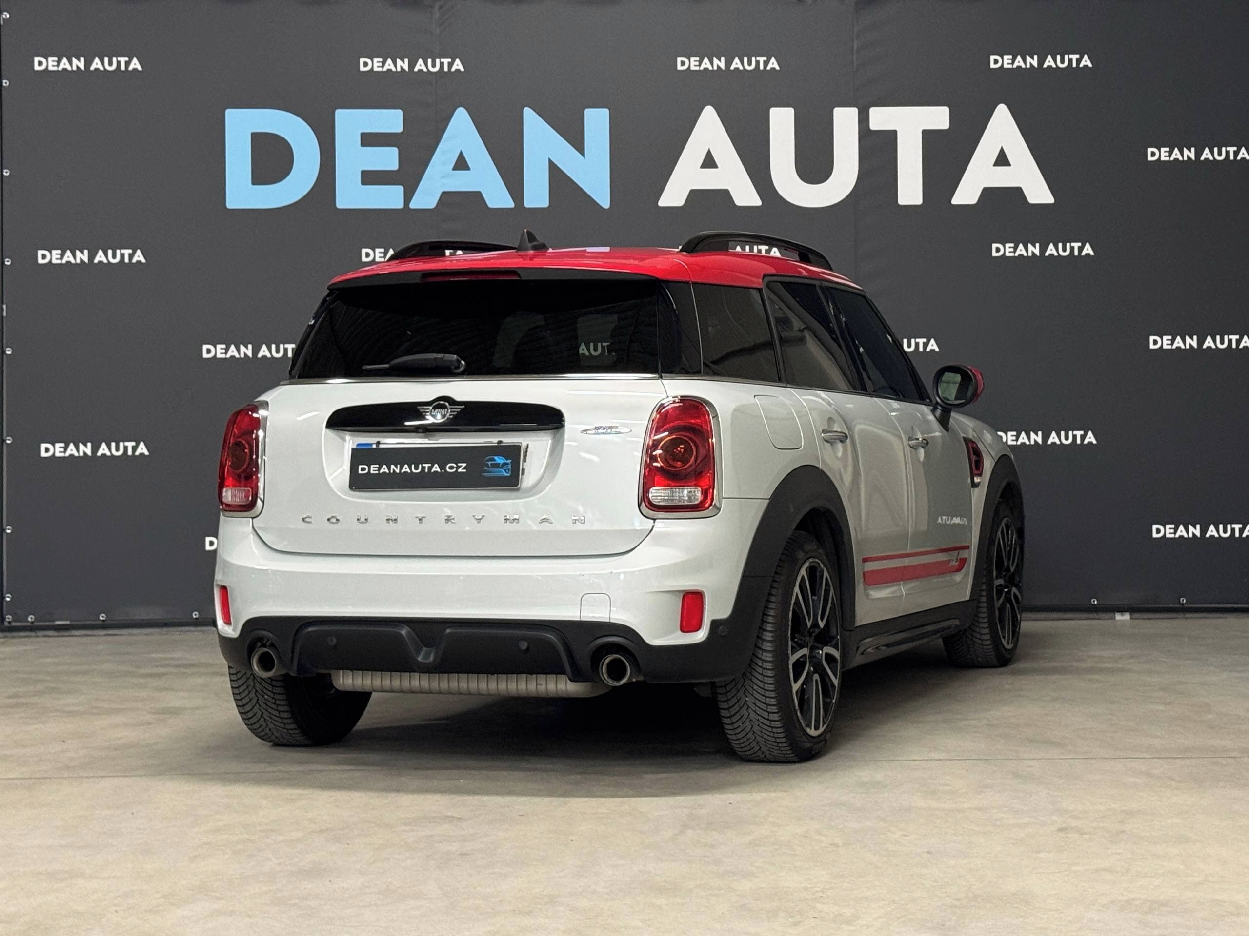 Mini Countryman, JCW ALL4 4x4 225kw, Výbava, ČR - fotka 3