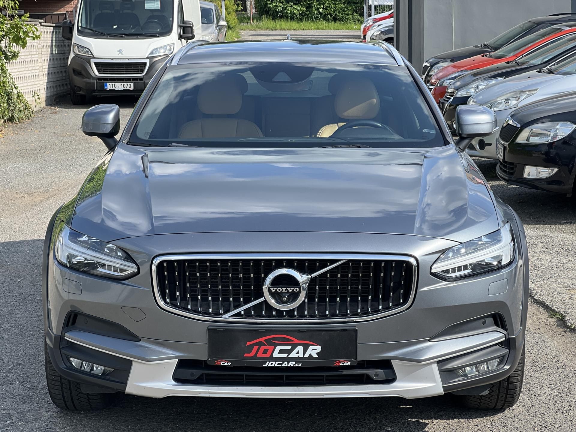 Volvo V90, T6 235kw AWD CROSS COUNTRY - fotka 2