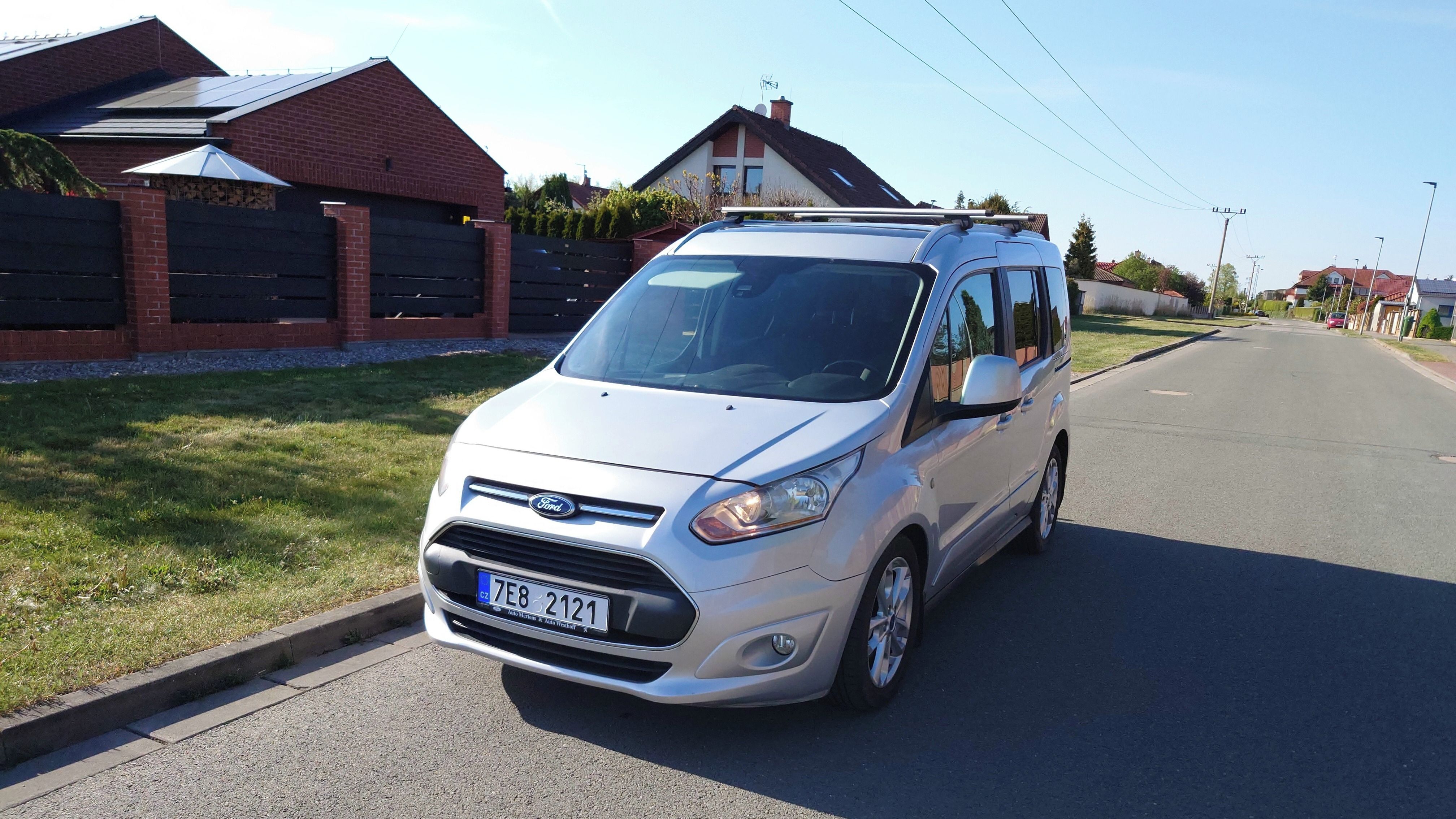 Ford Tourneo Connect, Ford Tourneo Connect 1.0