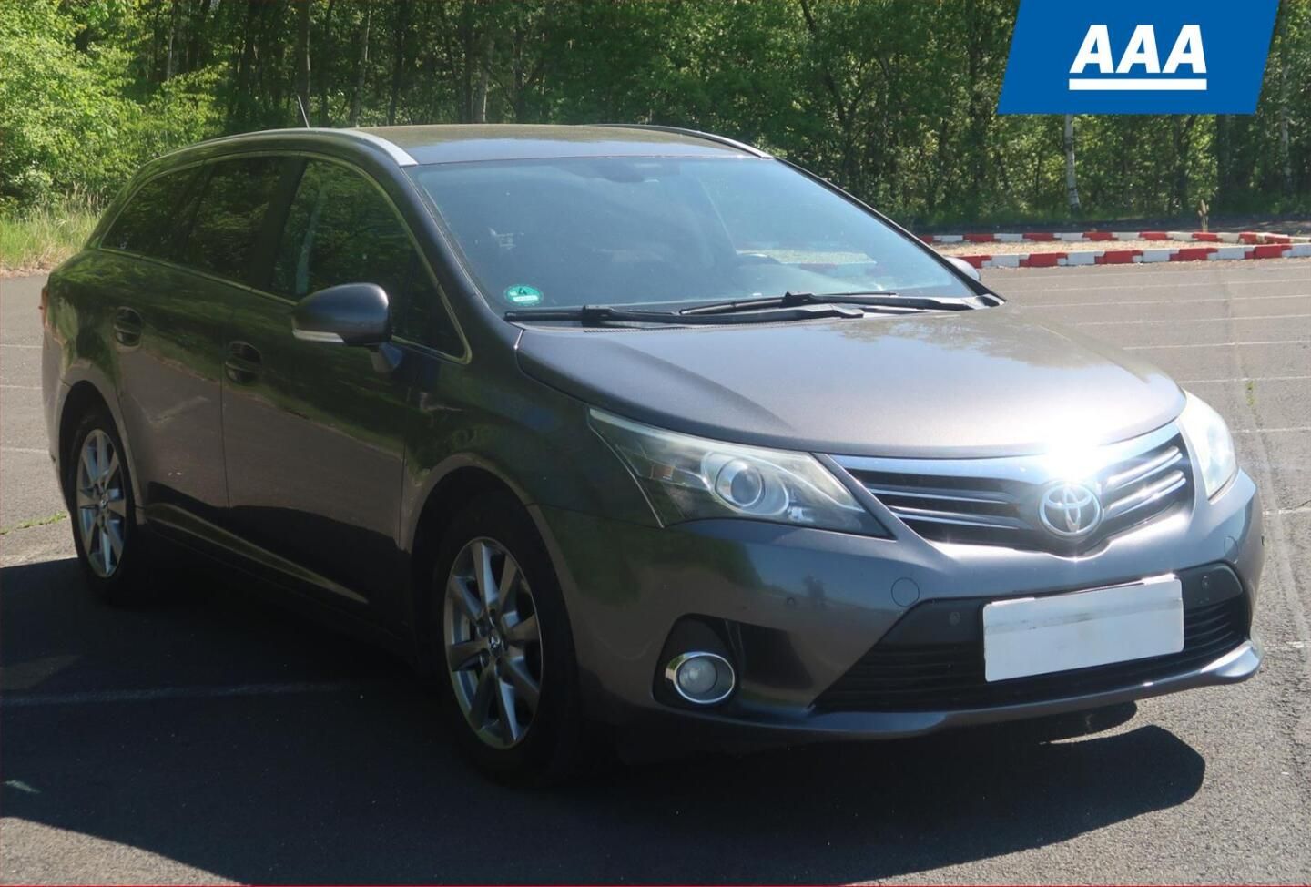 Toyota Avensis, 2.2 D-4D, Kožené sedačky