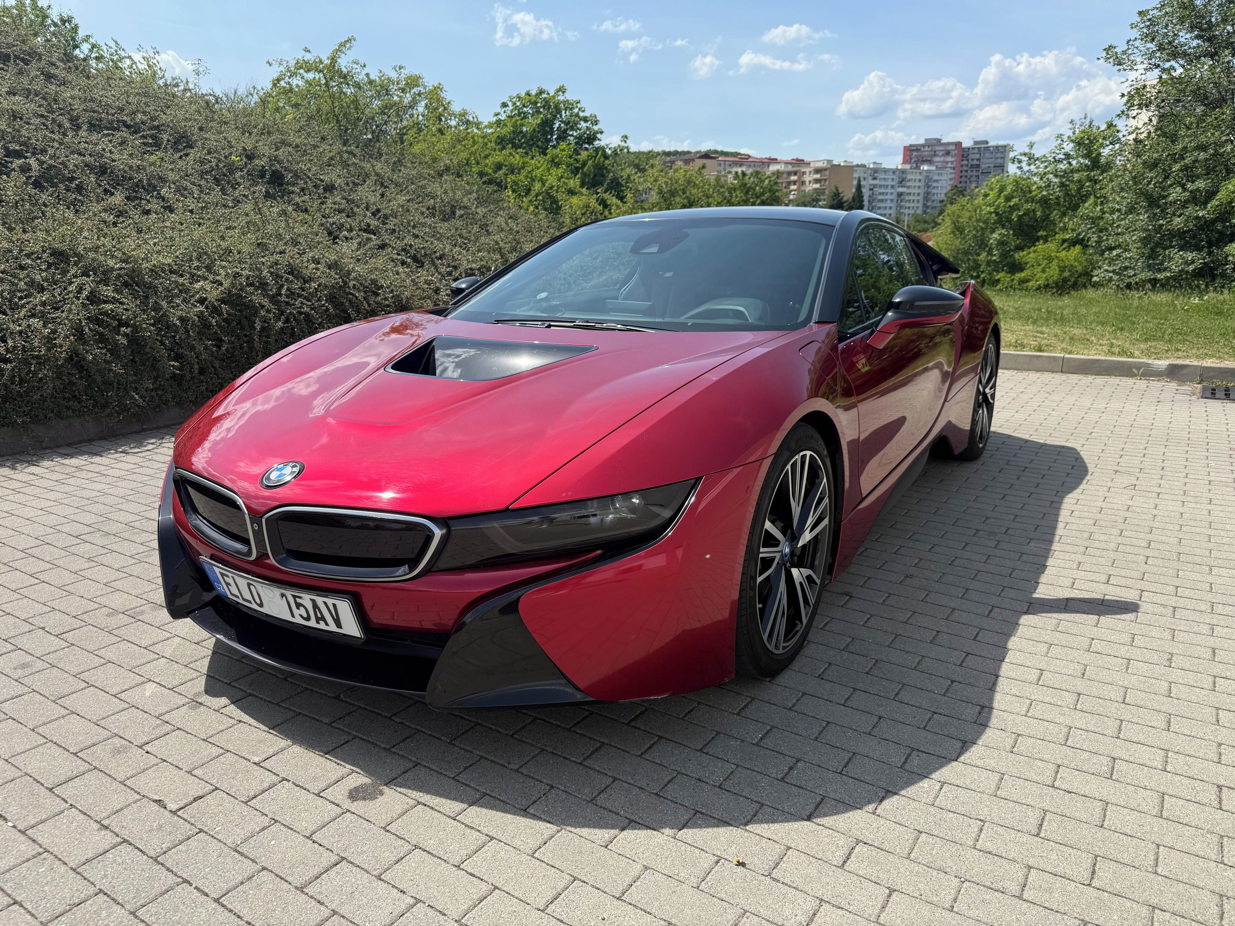 BMW i8, BMW I8 - úpravy M-paket - fotka 6