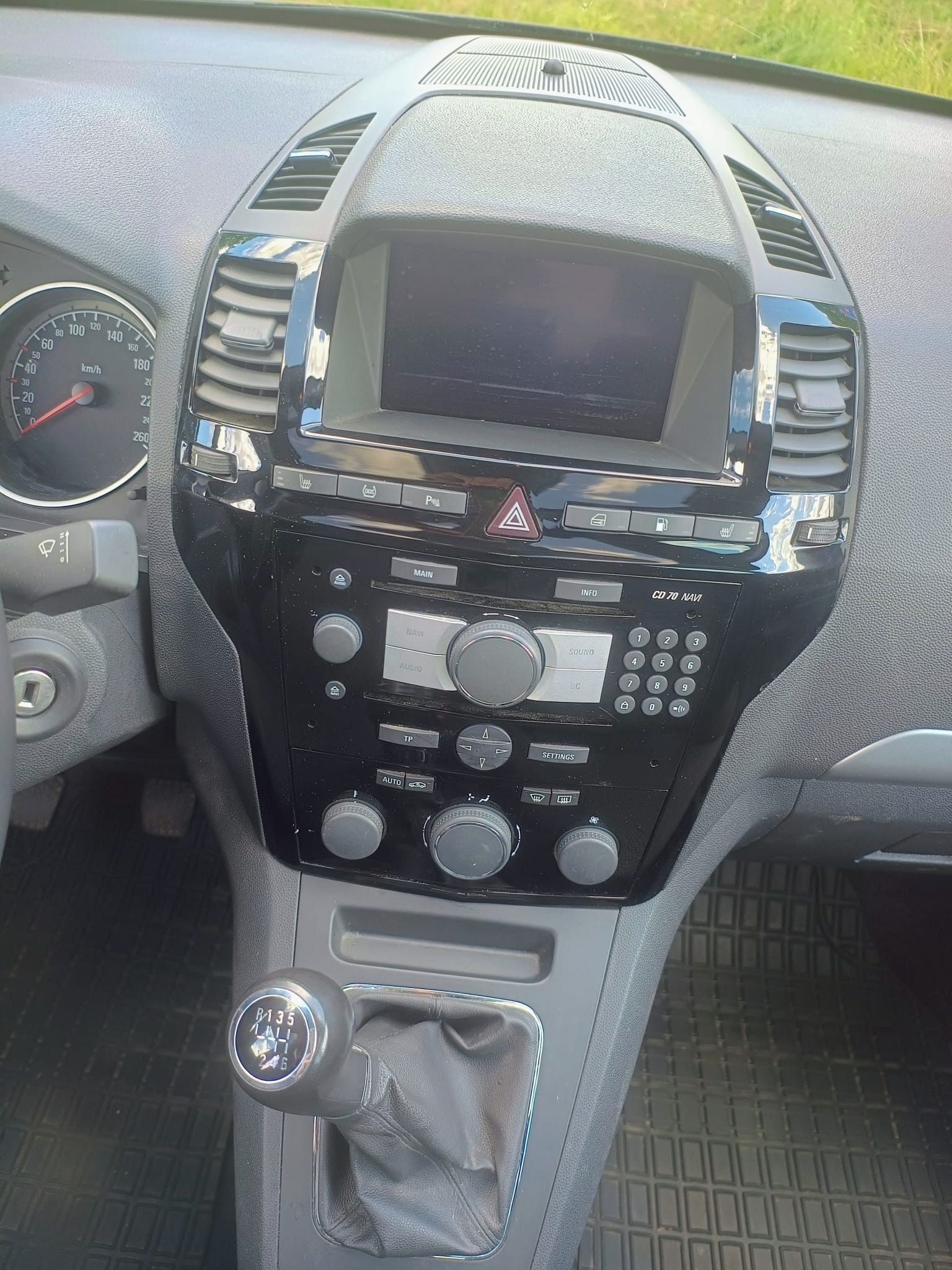 Opel Zafira, 1.6 CNG,110 kW, 7míst, tažné - fotka 6