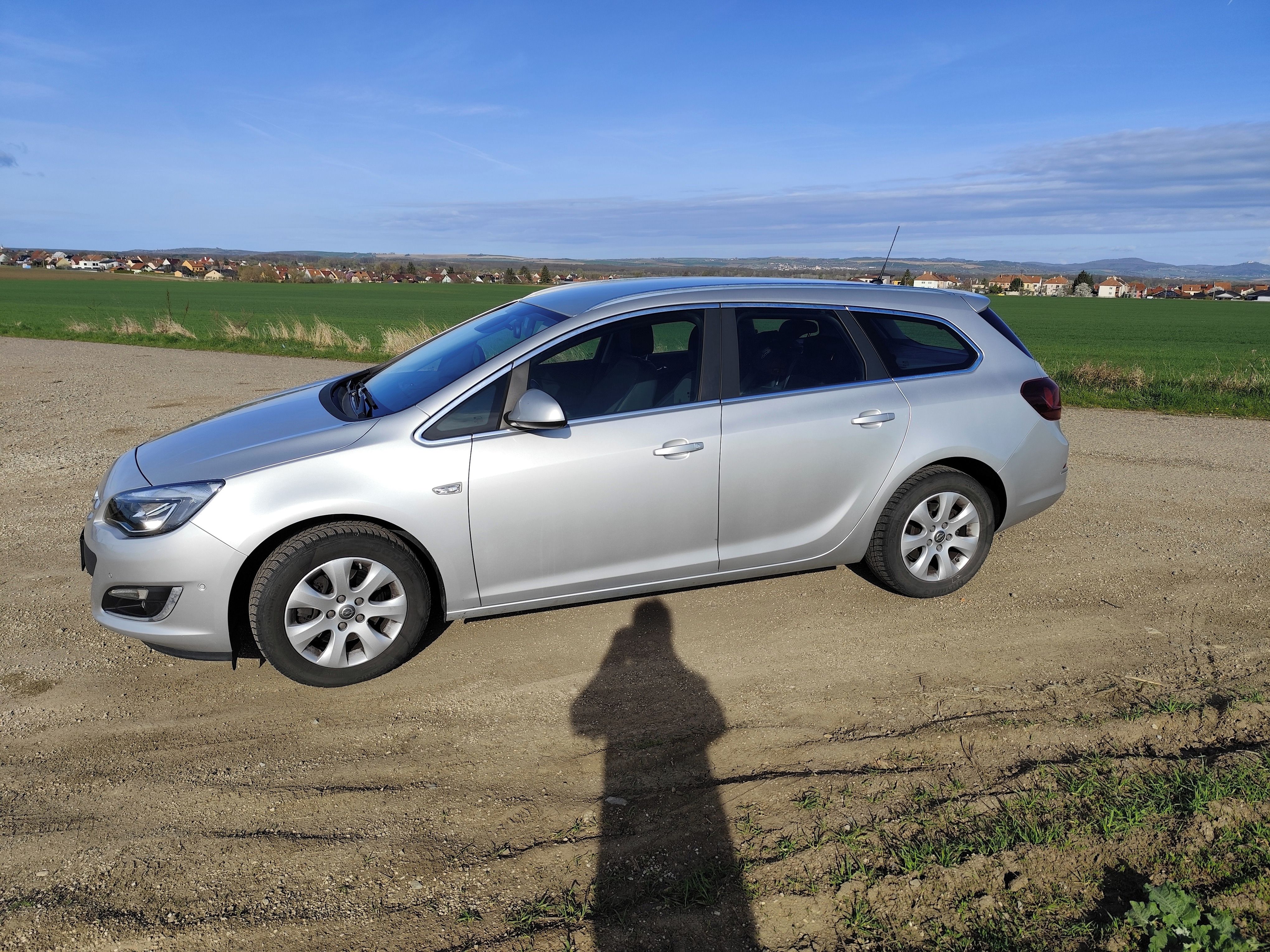 Opel Astra, 1.6 CDTI; 81kW; COSMO - fotka 3